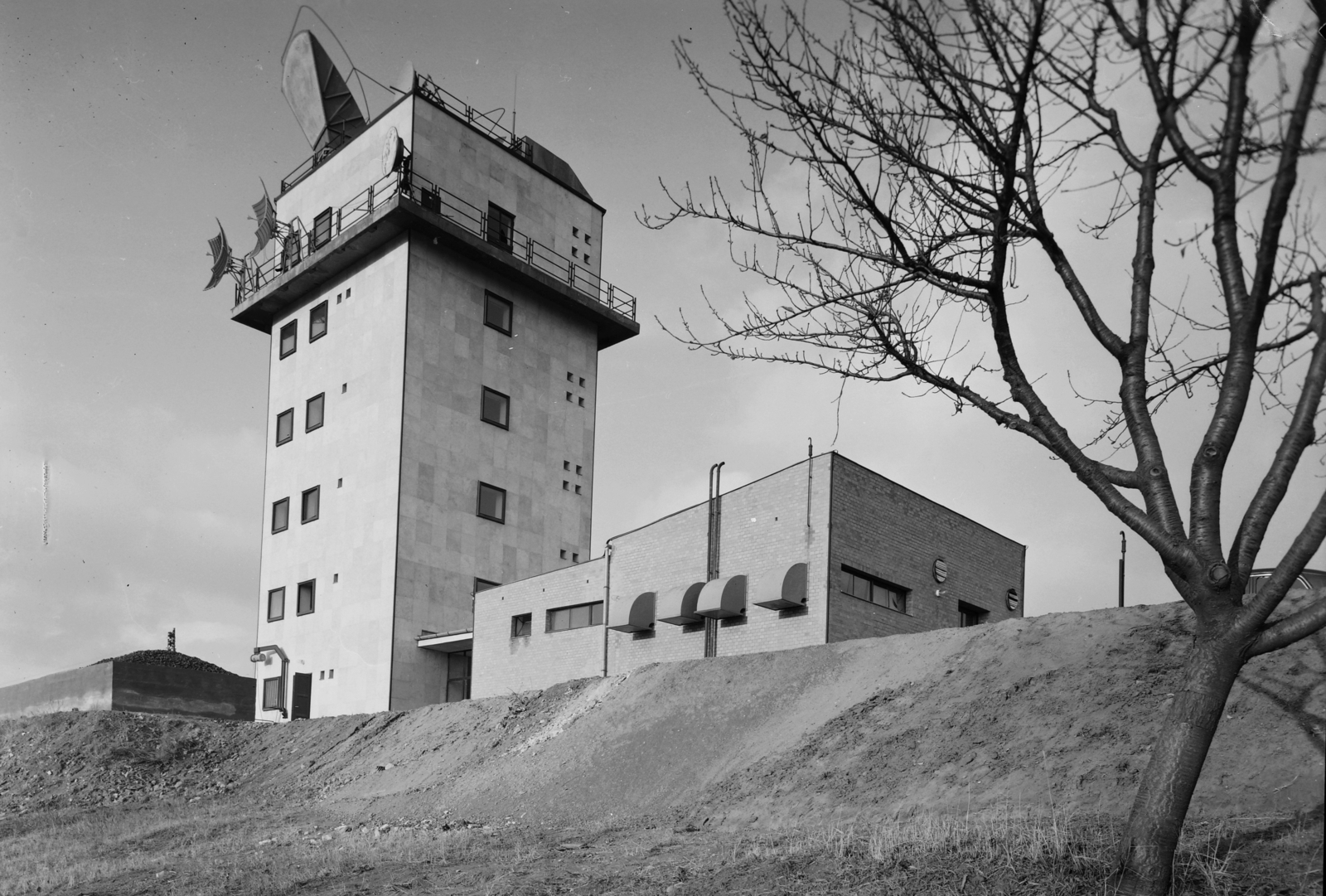 Hungary, Gödöllő, mikrohullámú állomás., 1962, UVATERV, aerial, radio tower, Fortepan #91811