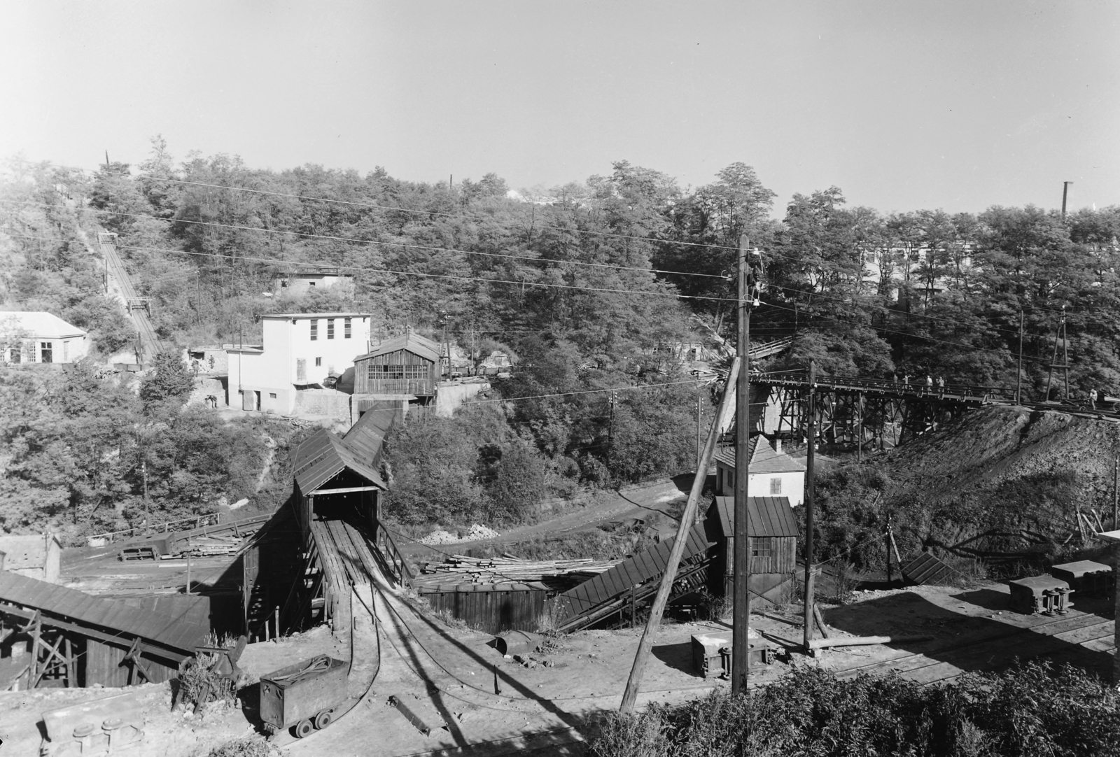 Magyarország, Ajka, Csingervölgy, Felsőcsinger, szénbánya., 1957, UVATERV, bányászat, csille, Fortepan #91869