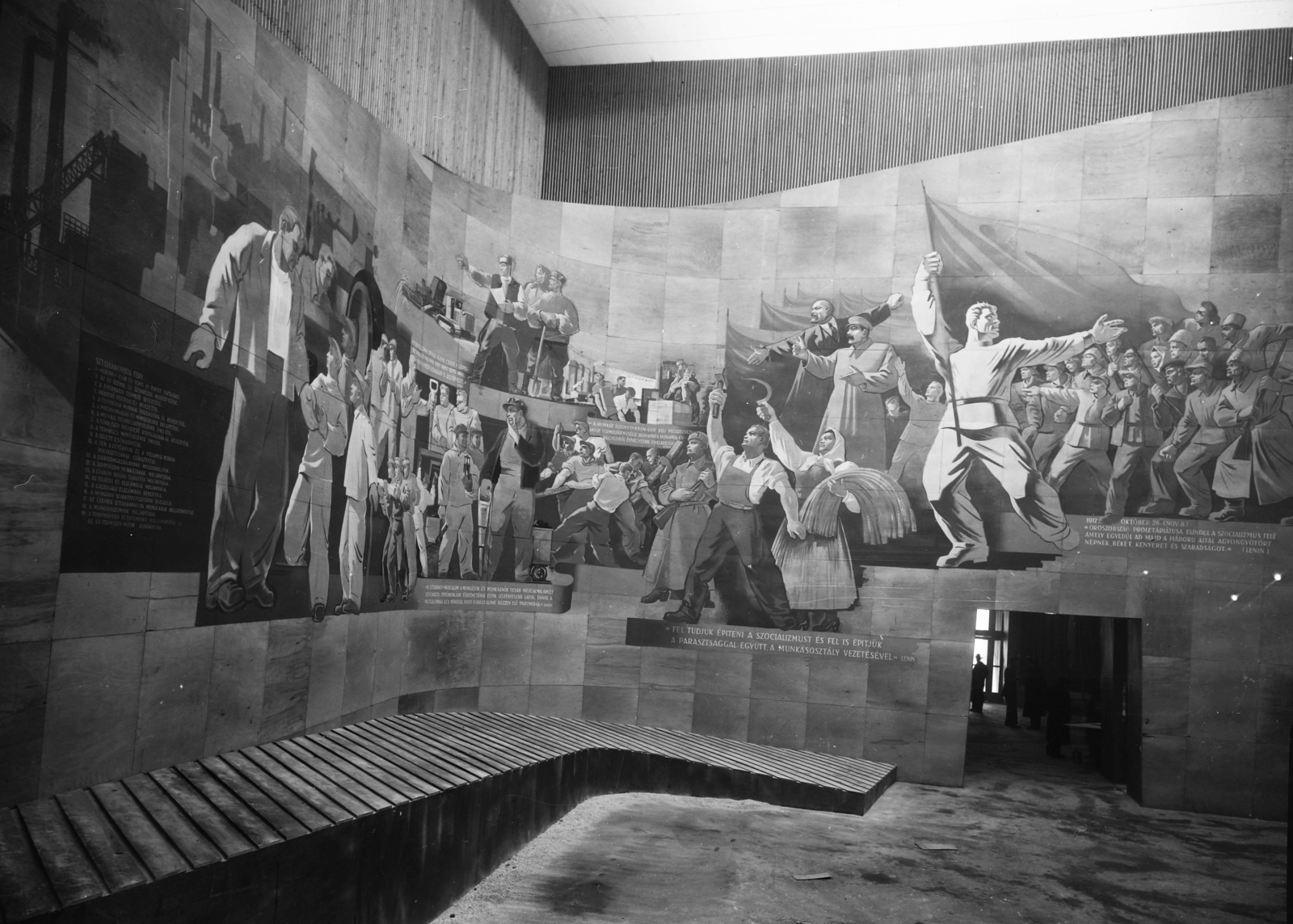 Hungary, Budapest XIV., Műcsarnok, Újítási és találmányi kiállítás., 1951, UVATERV, Lenin-portrayal, socialist realism, Joseph Stalin portrayal, Budapest, fresco, Fortepan #91980