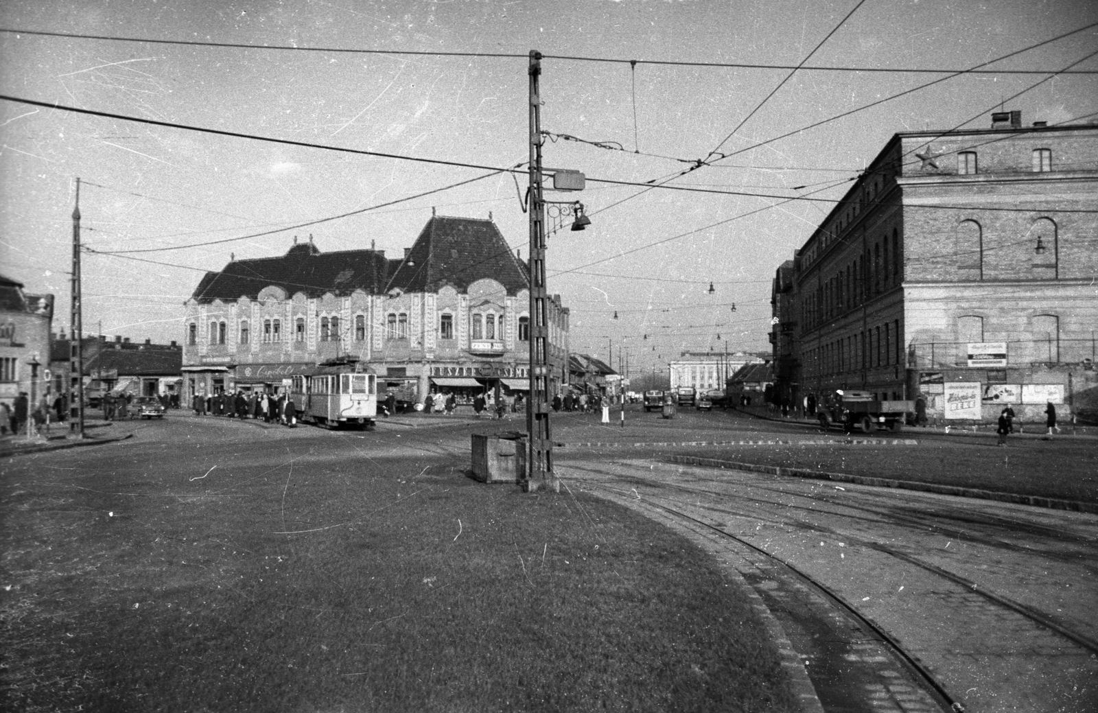 Hungary, Óbuda, Budapest III., Flórián tér., 1958, Fortepan, traffic, commercial vehicle, street view, genre painting, tram, Red Star, Budapest, Fortepan #9206