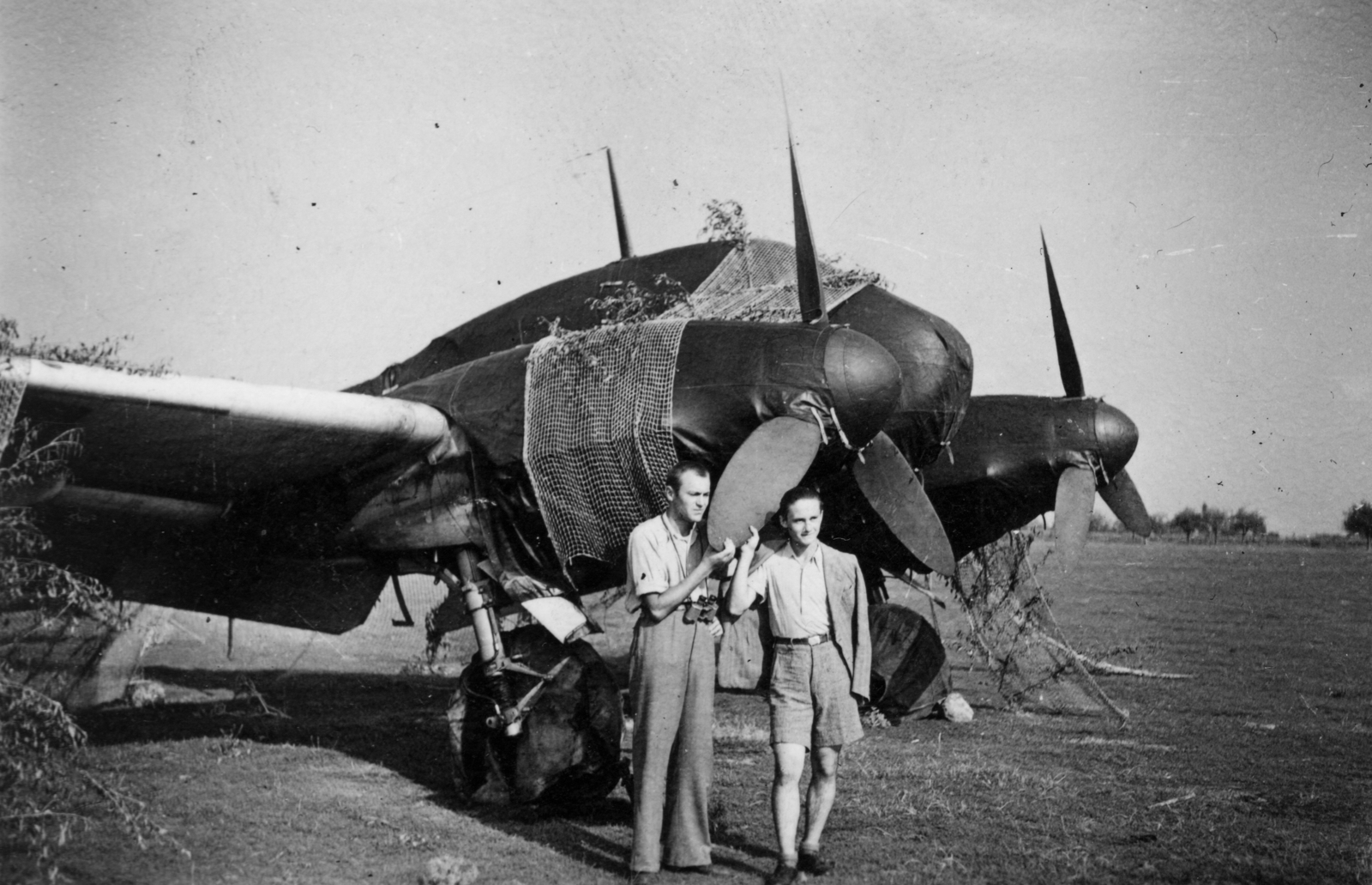 1943, Bartók István, airplane, Messerschmitt-brand, license, camouflage, Fortepan #92103