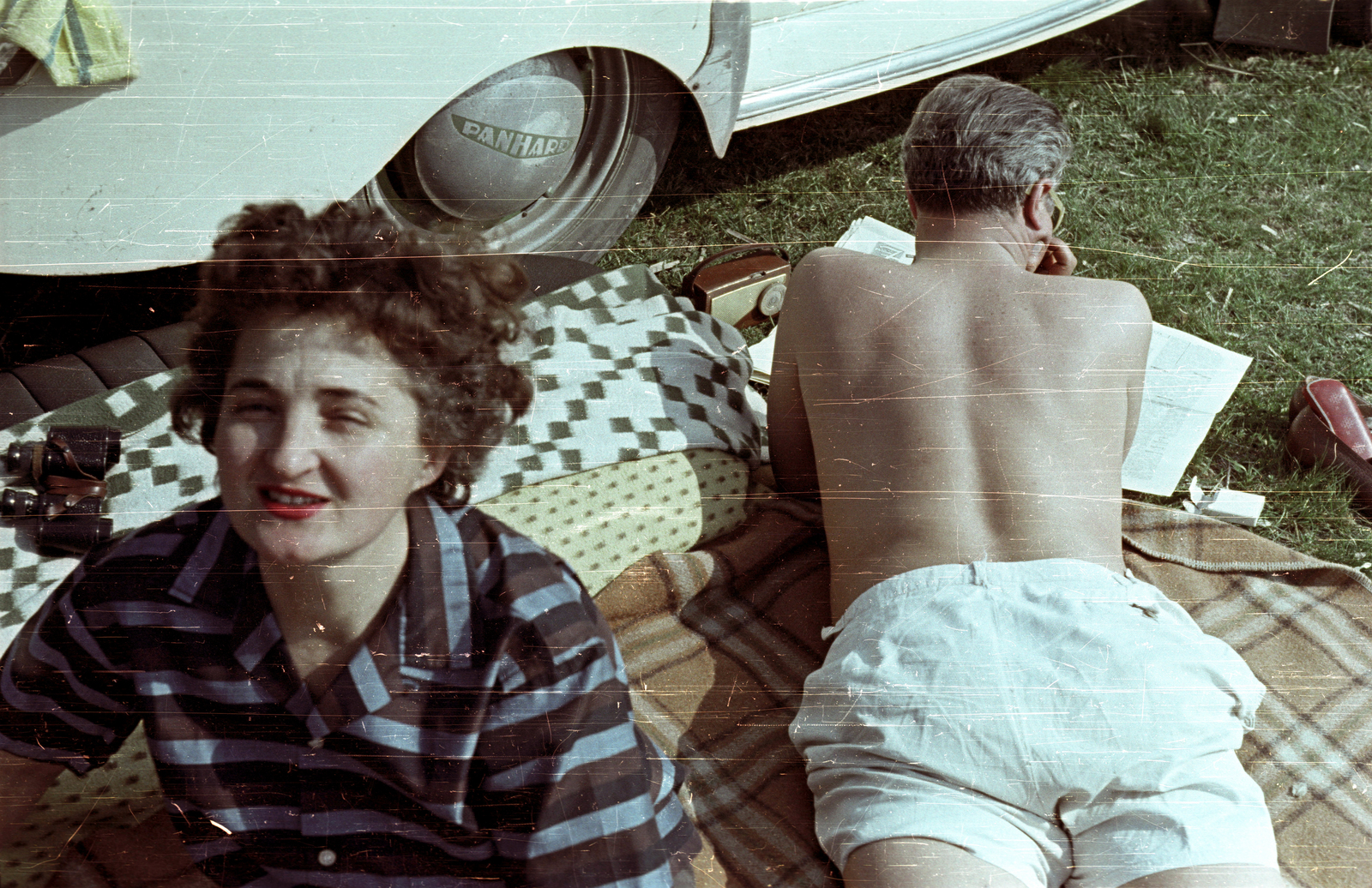 Hungary,Lake Balaton, Tihany, vízpart Sajkod közelében., 1961, Fortepan/Album001, colorful, sunbathe, telescope, portable radio, Fortepan #92120