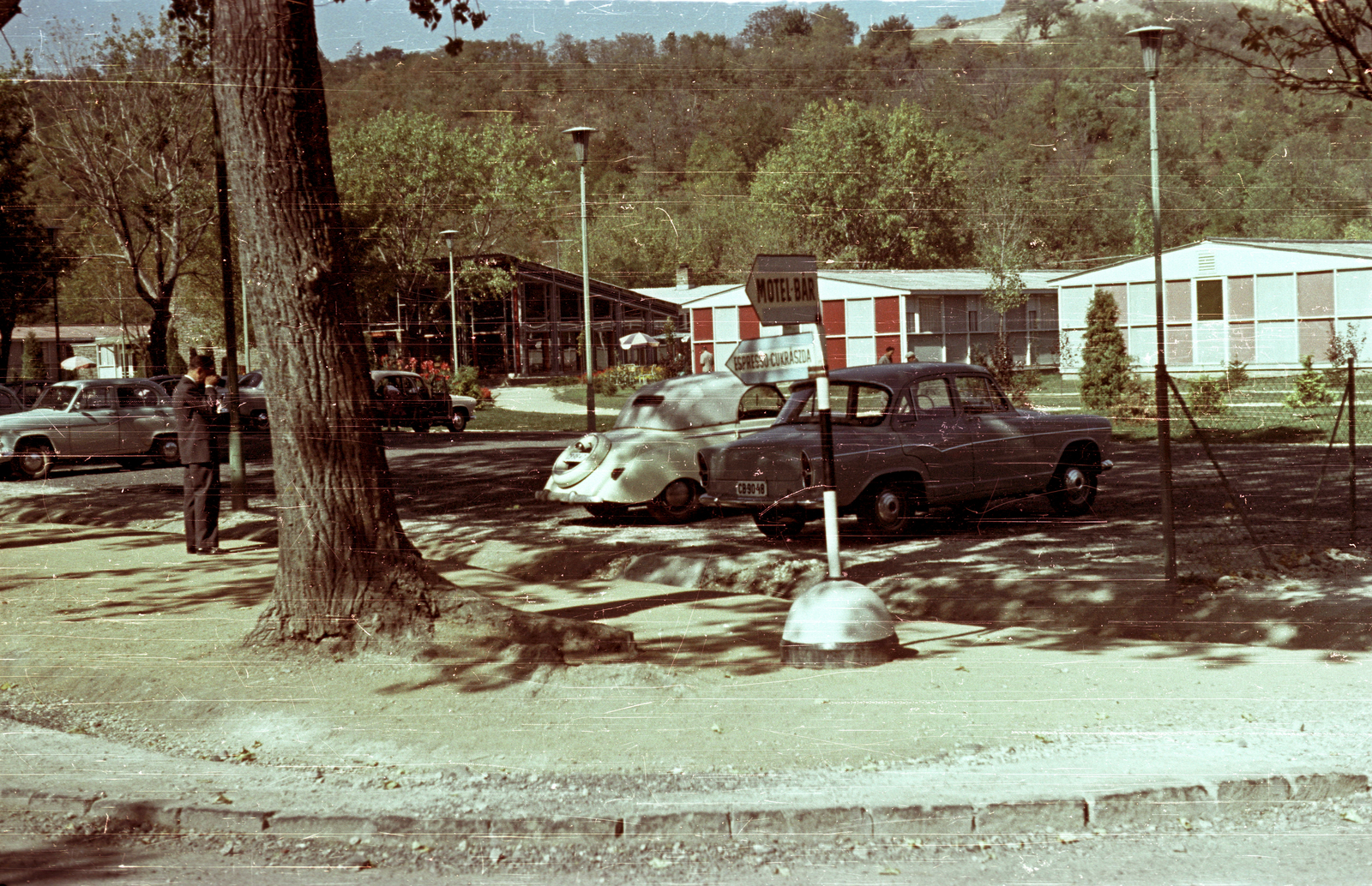 Hungary,Lake Balaton, Tihany, Motel., 1961, Fortepan/Album001, colorful, automobile, number plate, Fortepan #92127