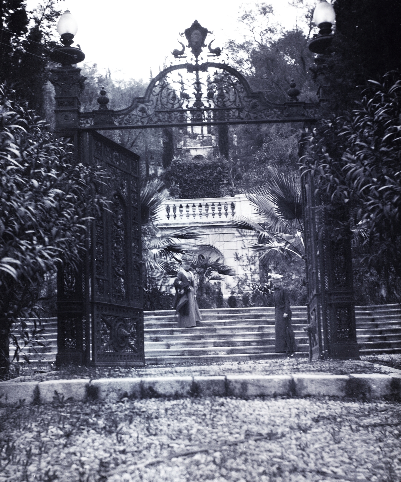Görögország, Korfu, az Achilleion palota parkja., 1900, Zichy, kapu, Fortepan #9224