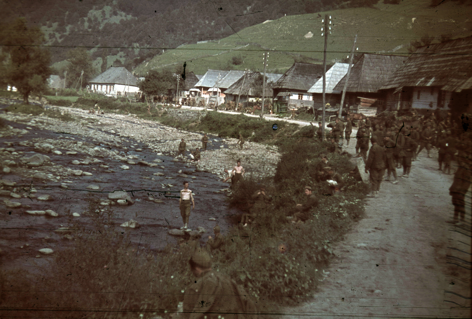 Romania,Transylvania, Észak-Erdély, a felvétel a magyar csapatok bevonulása idején készült., 1940, Fortepan, colorful, second World War, soldier, Fortepan #92558