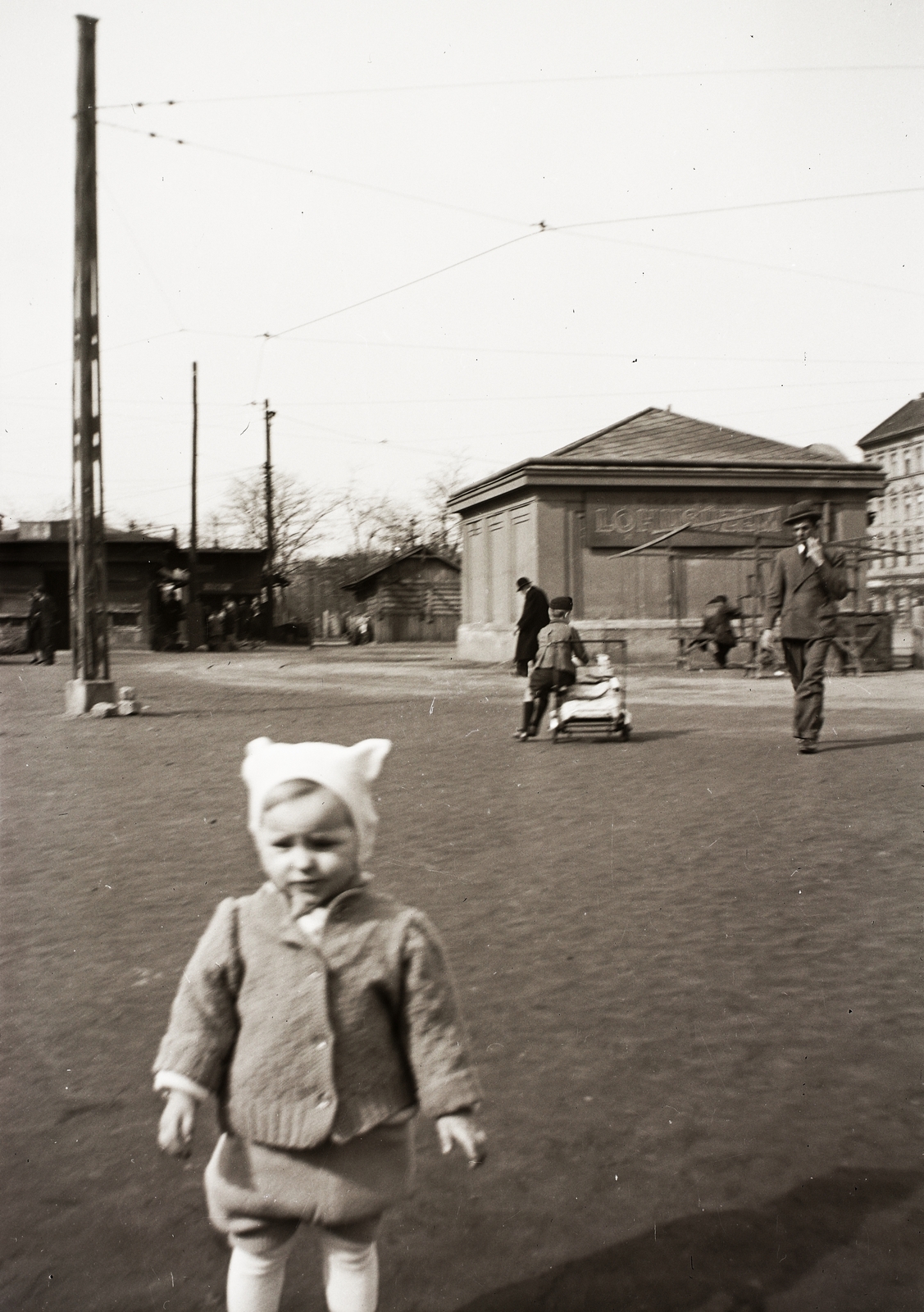 Hungary, Budapest VIII., a Kerepesi út - Hungária körút kereszteződés józsefvárosi sarka., 1942, Fortepan/Album002, Budapest, Fortepan #92747