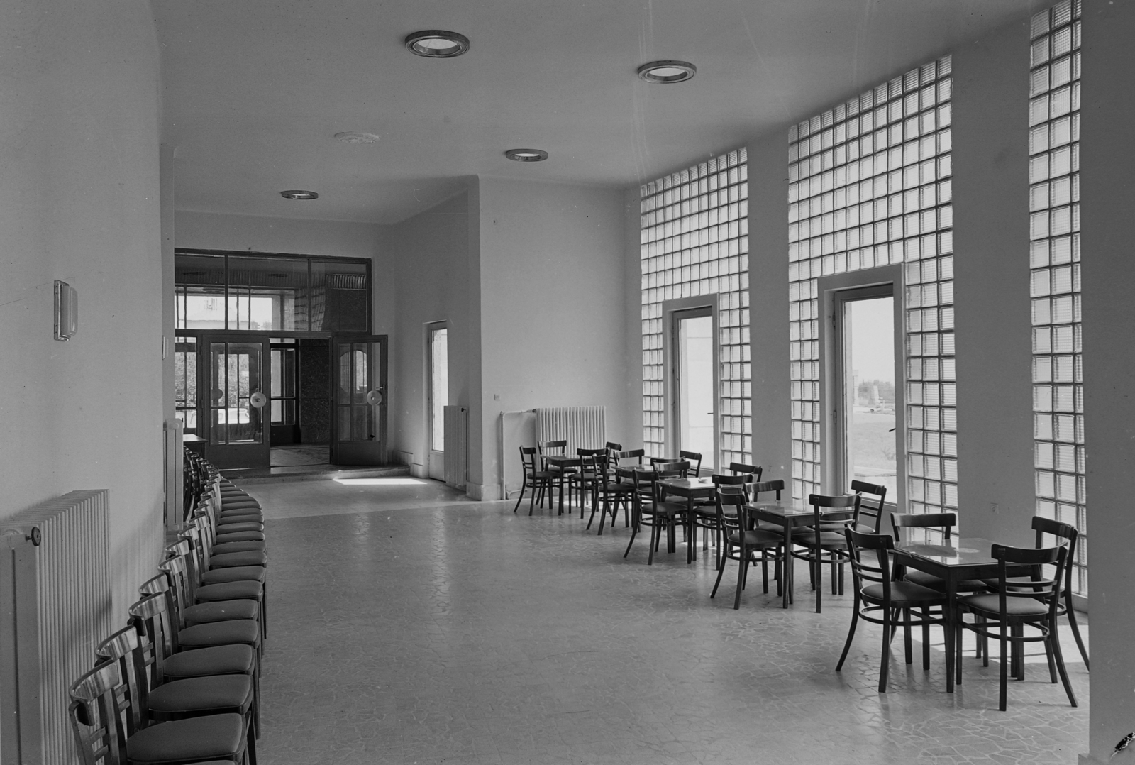Hungary, 1960, UVATERV, door, waiting room, chair, glass brick, modern architecture, table, Fortepan #9304