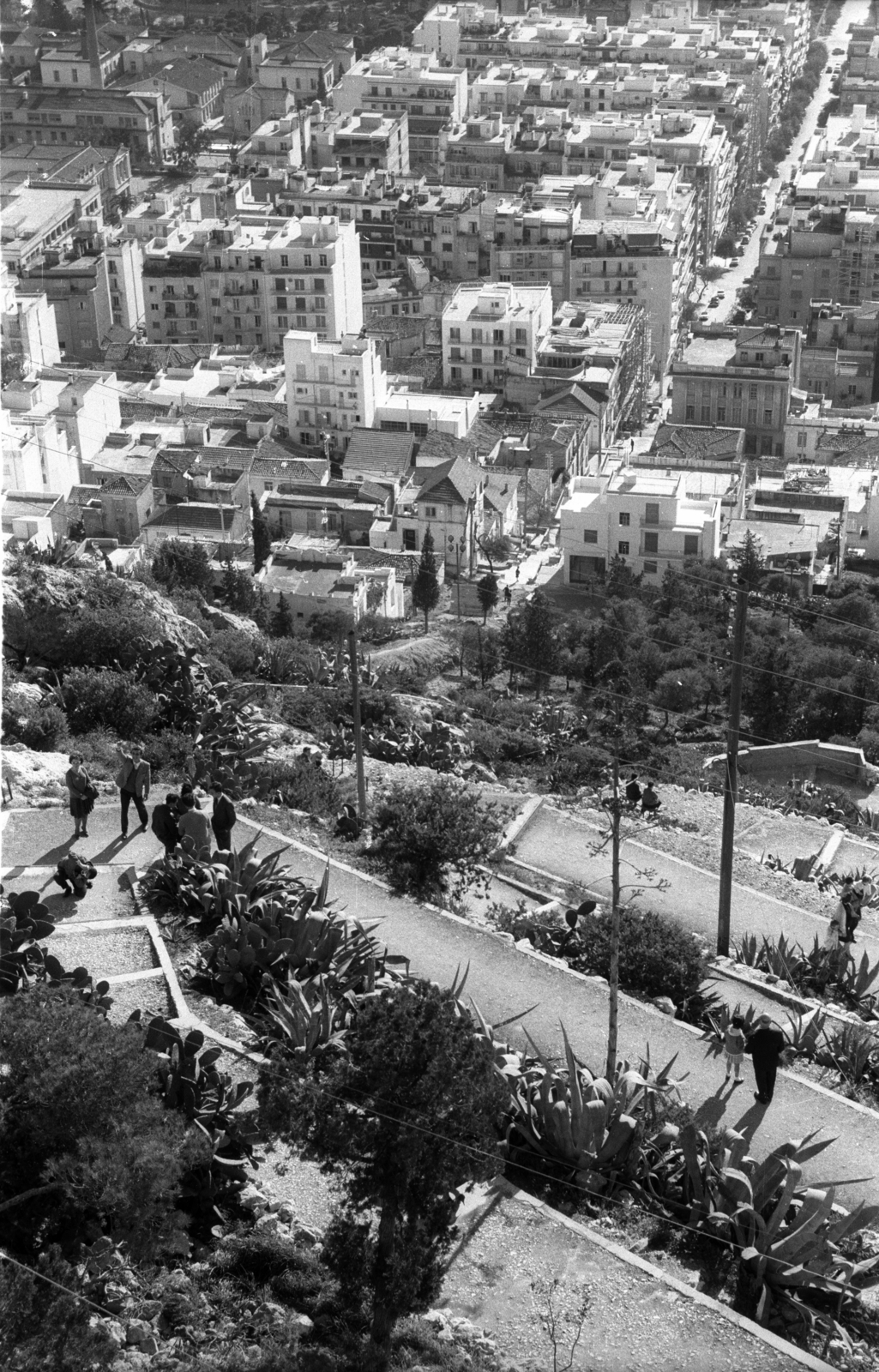 Greece, Athens, a Likavitosz (Lükabéttosz)-dombra vezető gyalogút., 1964, Holenár Csaba és Edina, bird's eye view, Fortepan #93052