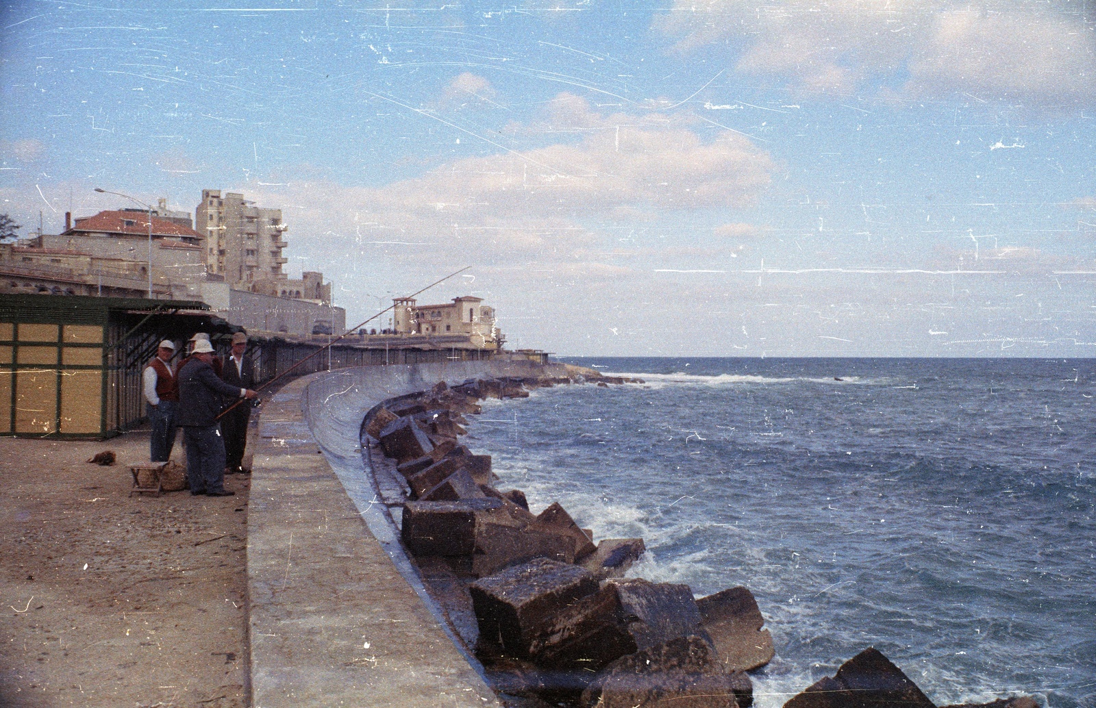 Egypt, Alexandria, 1962, Inkey Tibor, colorful, sea shore, fishing, Fortepan #93151