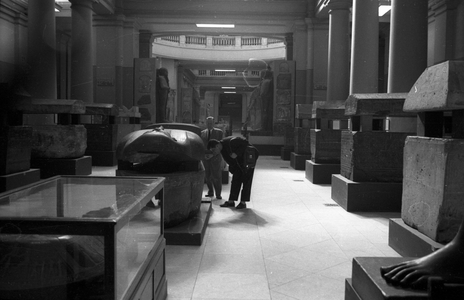 Egypt, Cairo, Egyiptomi Régiségek Múzeuma., 1962, Inkey Tibor, museum, exhibition, cabinet, mummy case, Fortepan #93218