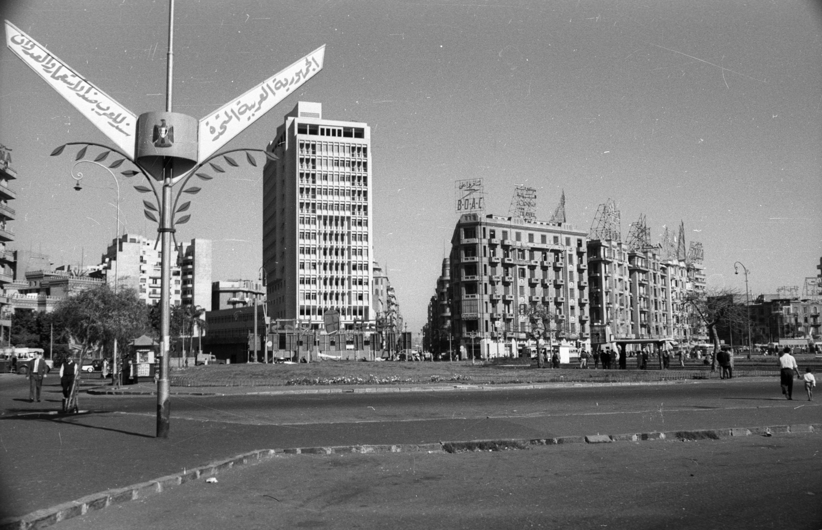 Egypt, Cairo, Tahrir tér., 1962, Inkey Tibor, Arabic script, Fortepan #93219