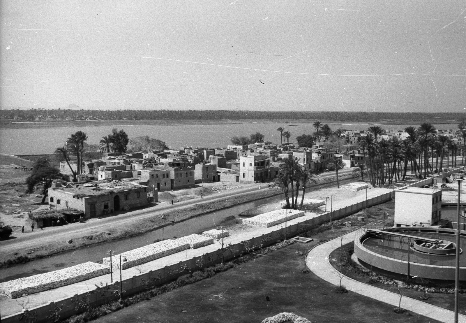 Egypt, Cairo, kilátás az El-Tebbin erőműből a Nílus felé., 1962, Inkey Tibor, picture, shore, Fortepan #93225