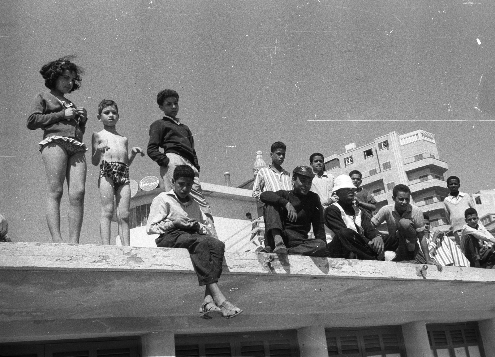 Egypt, Alexandria, Stanley-öböl, háttérben az El-Gaish út épületei., 1962, Inkey Tibor, african-american, Fortepan #93276