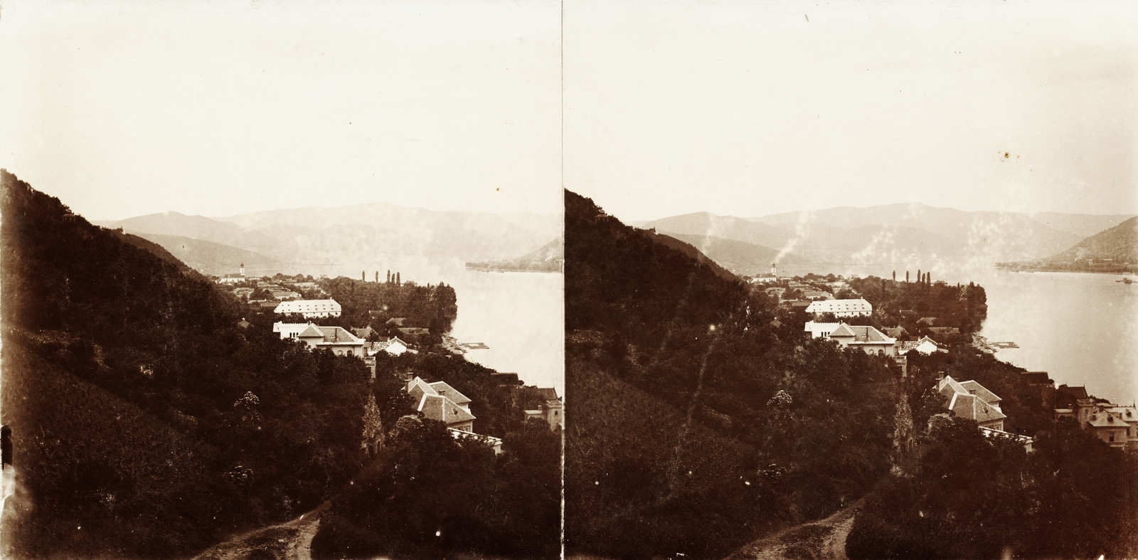 Hungary,Danube Bend, Visegrád, kilátás az Alsóvár lakótornyából / Salamon-torony, a túlparton Nagymaros., 1900, Kiss László, Dabasy Fromm Géza, Danube, stereophoto, Fortepan #93410