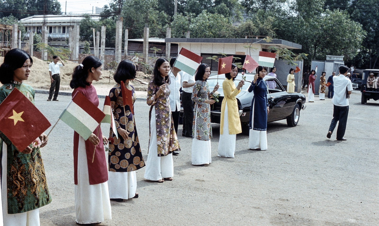 Vietnam, 1980, LHM, colorful, flag, Fortepan #93554