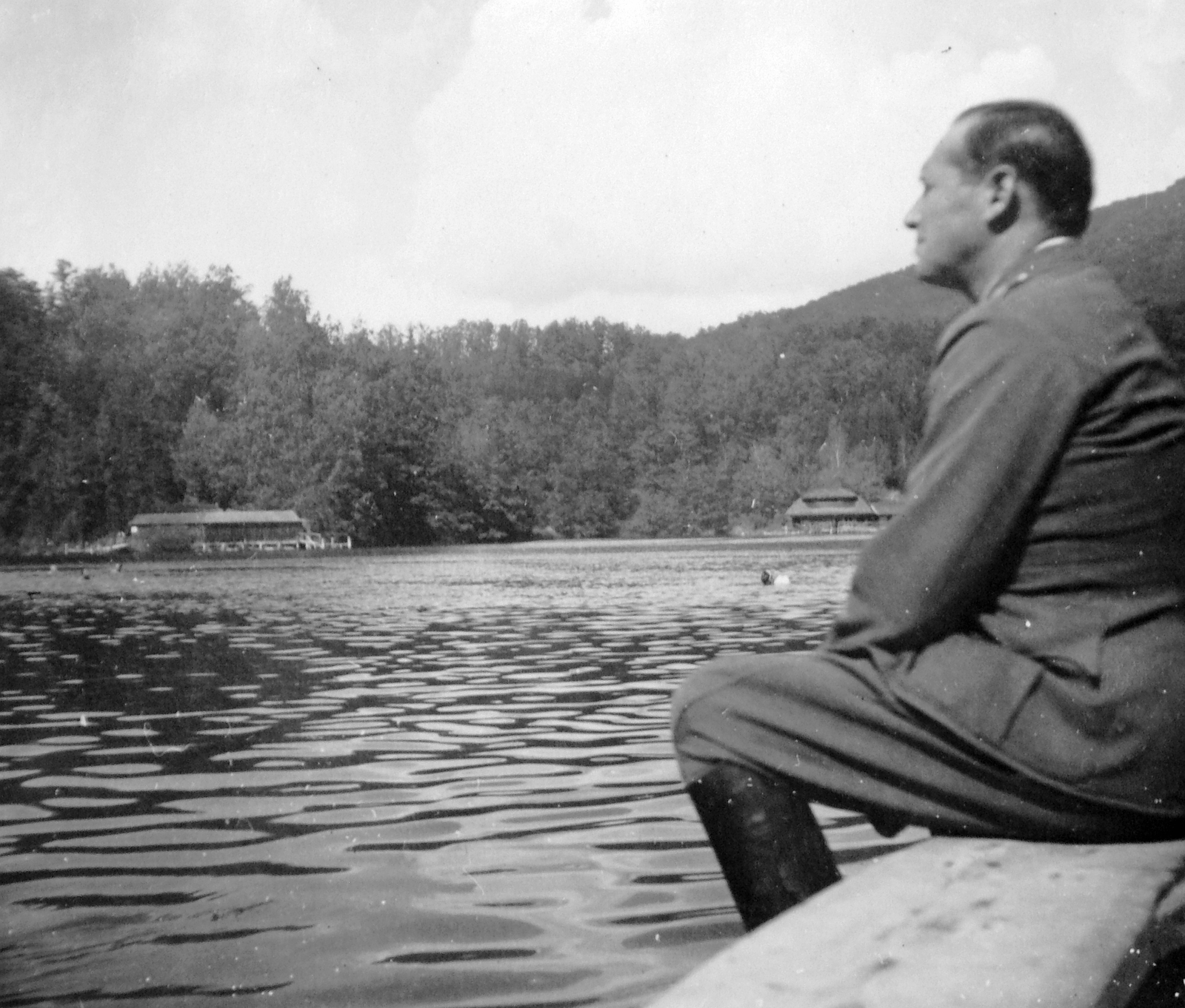 Romania,Transylvania, Sovata, Szovátafürdő, Medve-tó. A felvétel a magyar csapatok bevonulása idején készült., 1940, Fortepan, Fortepan #9358