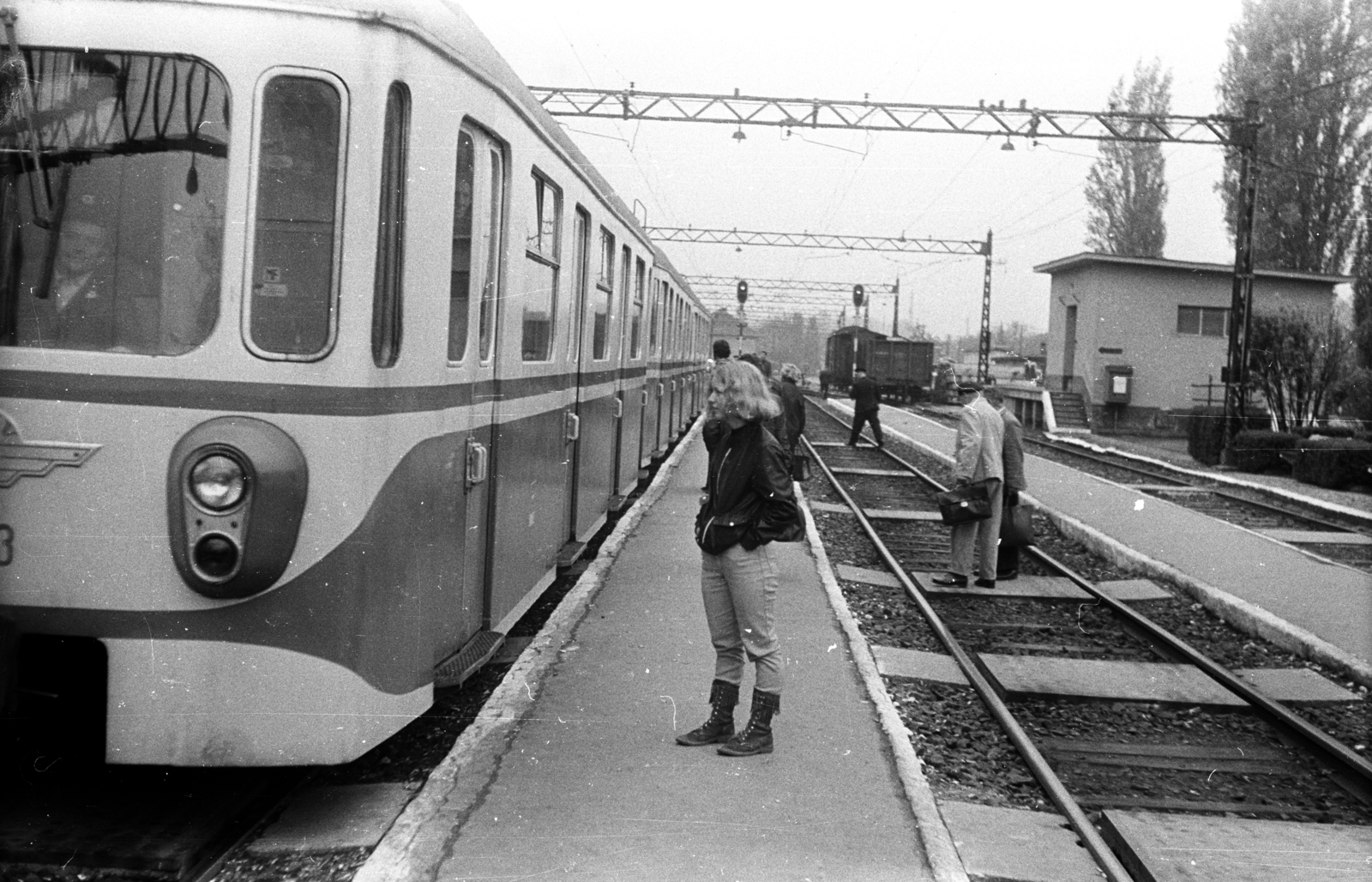 Hungary, Budapest III., Békásmegyer-Pünkösdfürdő HÉV megálló., 1978, LHM, rail, train station, commuter train, Budapest, Fortepan #93604