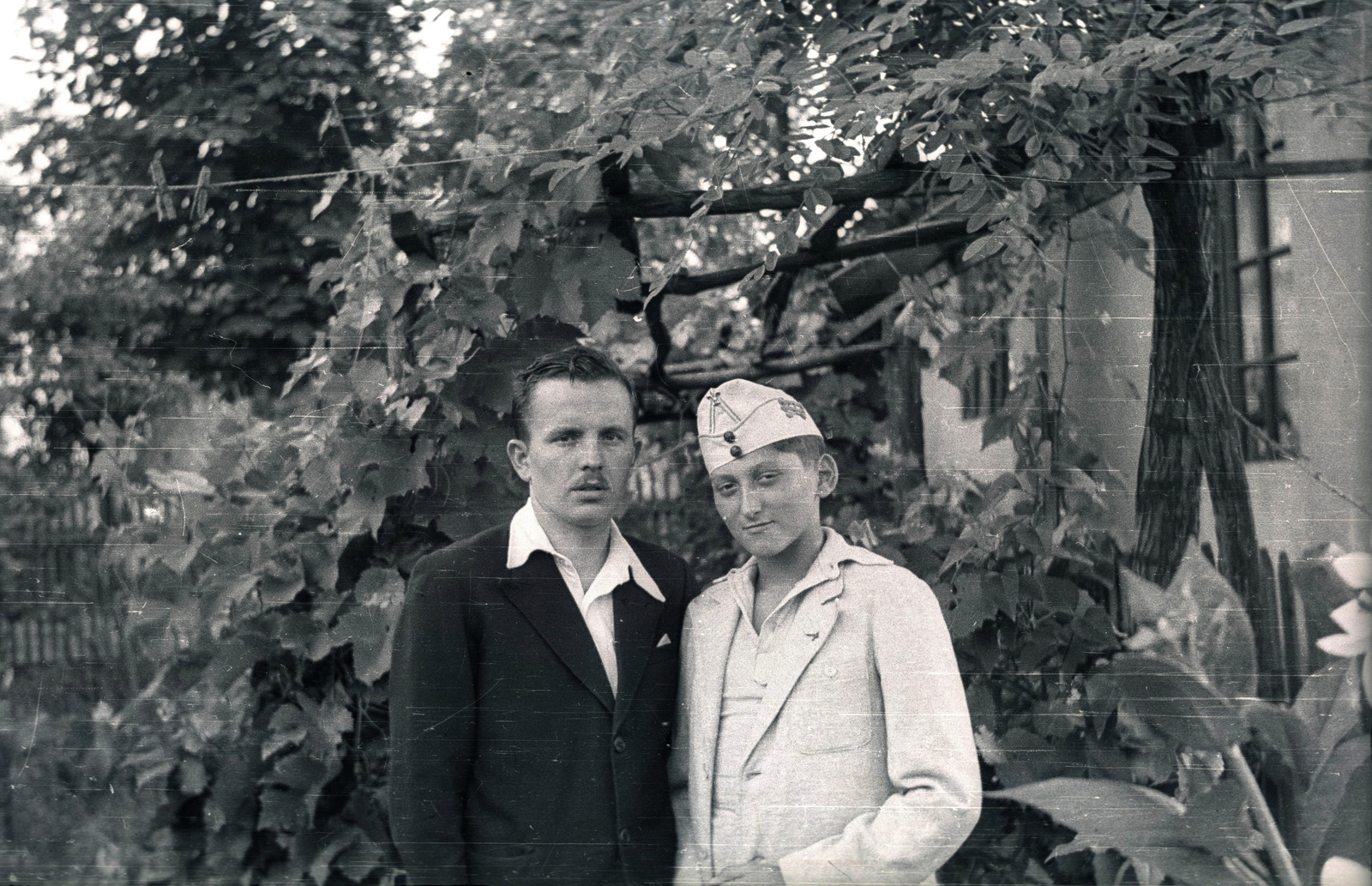 1942, Pálfi András, bower, Fortepan #93979