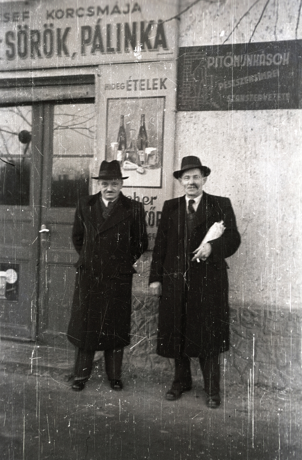 1945, Pálfi András, men, coat, hat, Fortepan #94022