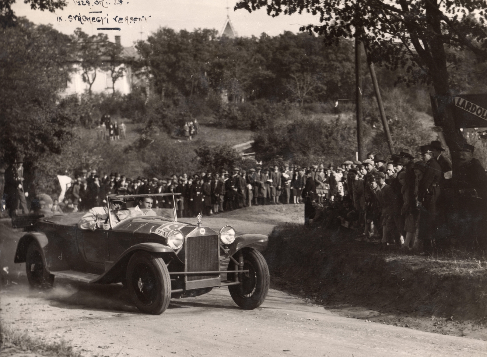 Hungary, Budapest XII., a KMAC kilencedik hegyiverseny, az 1928-as svábhegyi verseny Agancs utcai célja előtti kanyar., 1928, Peter Selnar, Budapest, Fortepan #94045