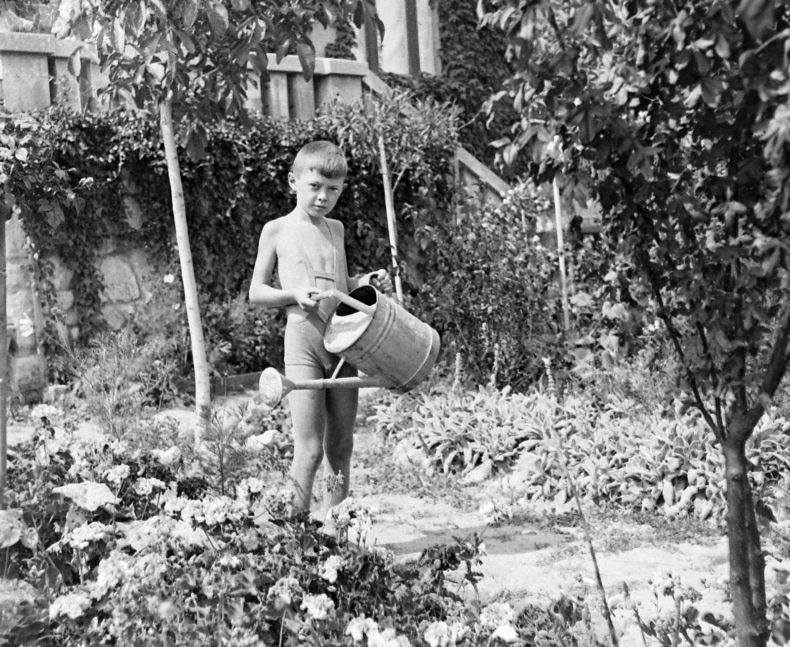 1927, Fortepan, kid, garden, kid, summer, watering can, Fortepan #9407