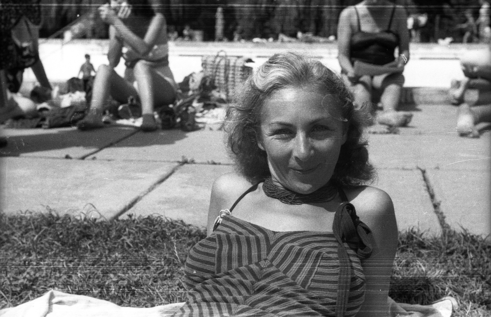 1950, Hetényi Zsuzsa, portrait, beach, bathing suit, lady, Fortepan #94135