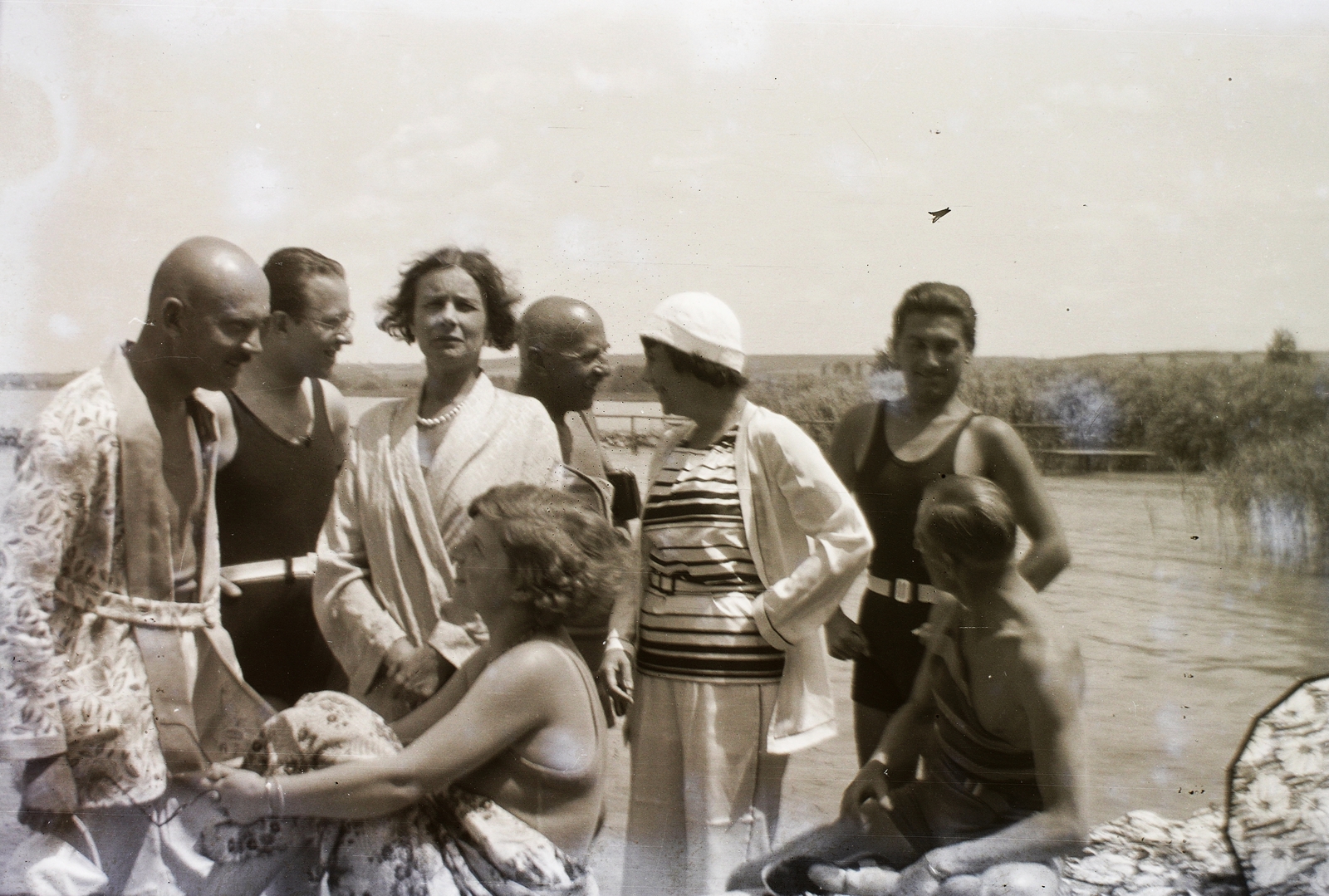 1935, Turbéky Eszter, fashion, bathing suit, shore, companionship, Fortepan #94201