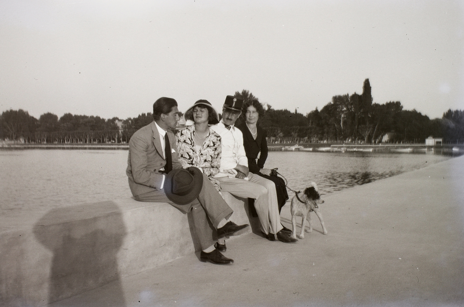 Hungary,Lake Balaton, Siófok, a hajókikötő mólója., 1935, Turbéky Eszter, walking the dog, Fortepan #94203