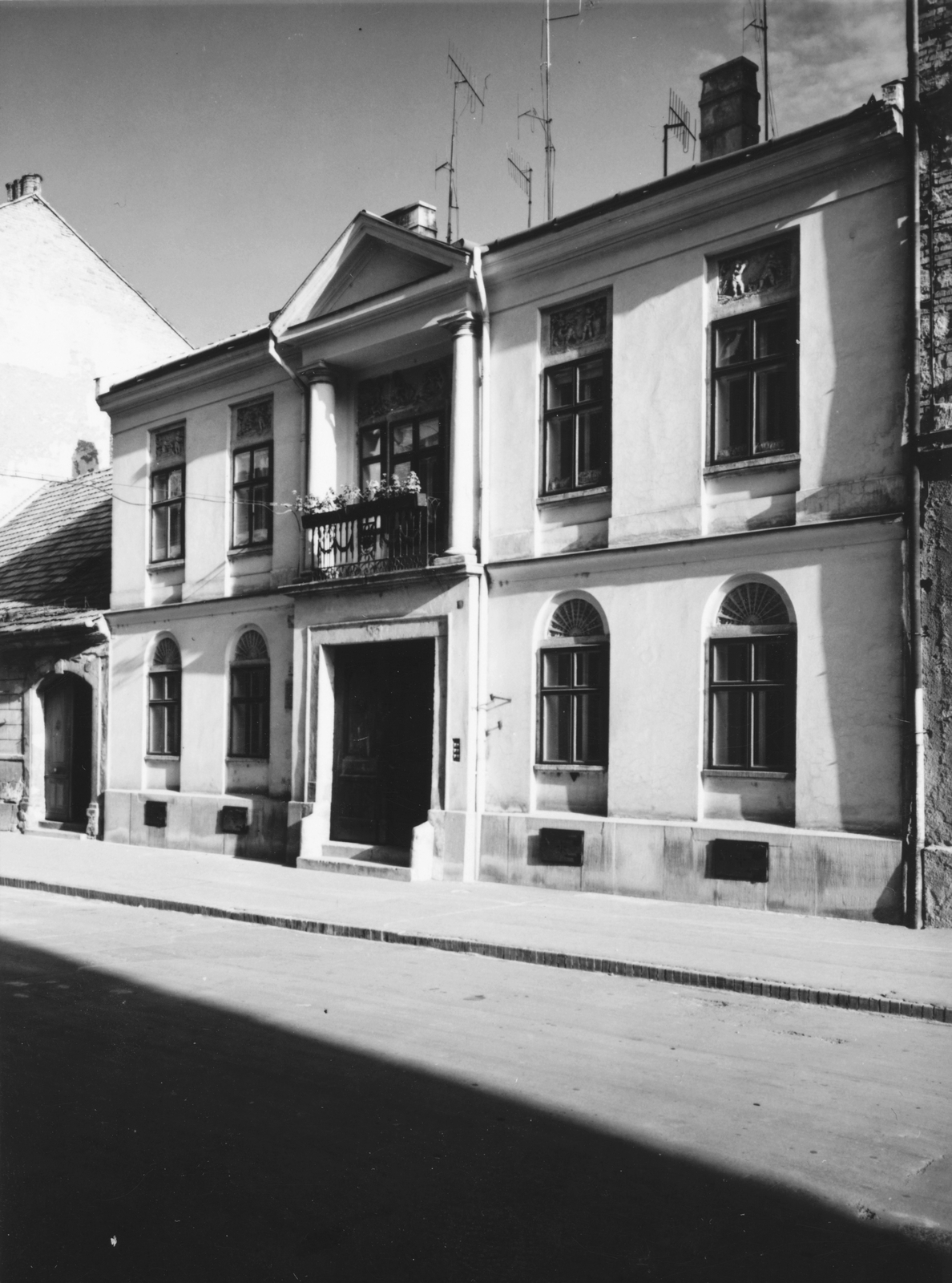 Hungary, Sopron, Színház utca 21., 1970, Építésügyi Dokumentációs és Információs Központ, Fortepan #94234