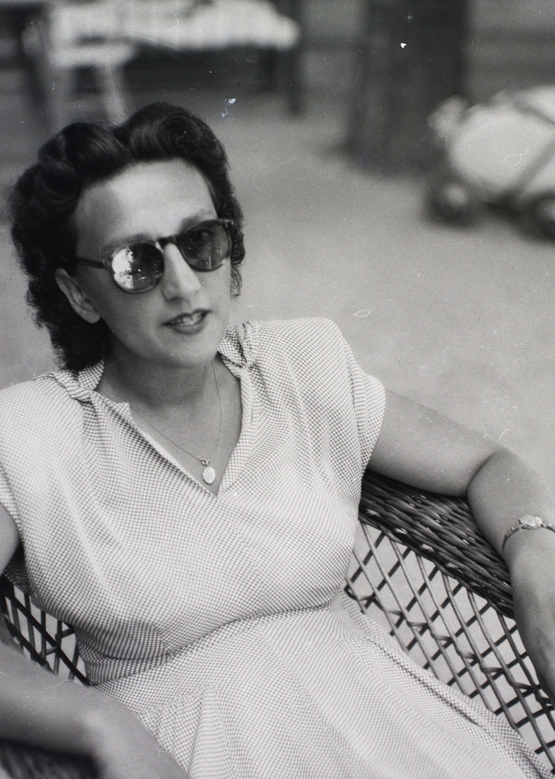 1954, Vaskapu utca, portrait, watch, wicker chair, shades, lady, summer dresses, medals, Fortepan #94310