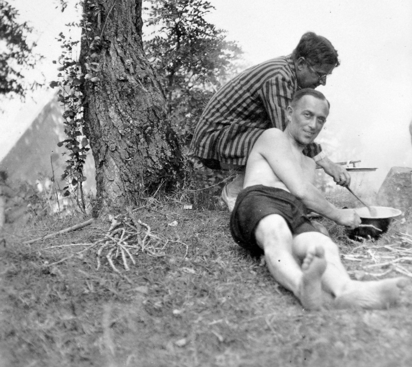 1938, Fortepan, barefoot, stretched legs, Fortepan #9453