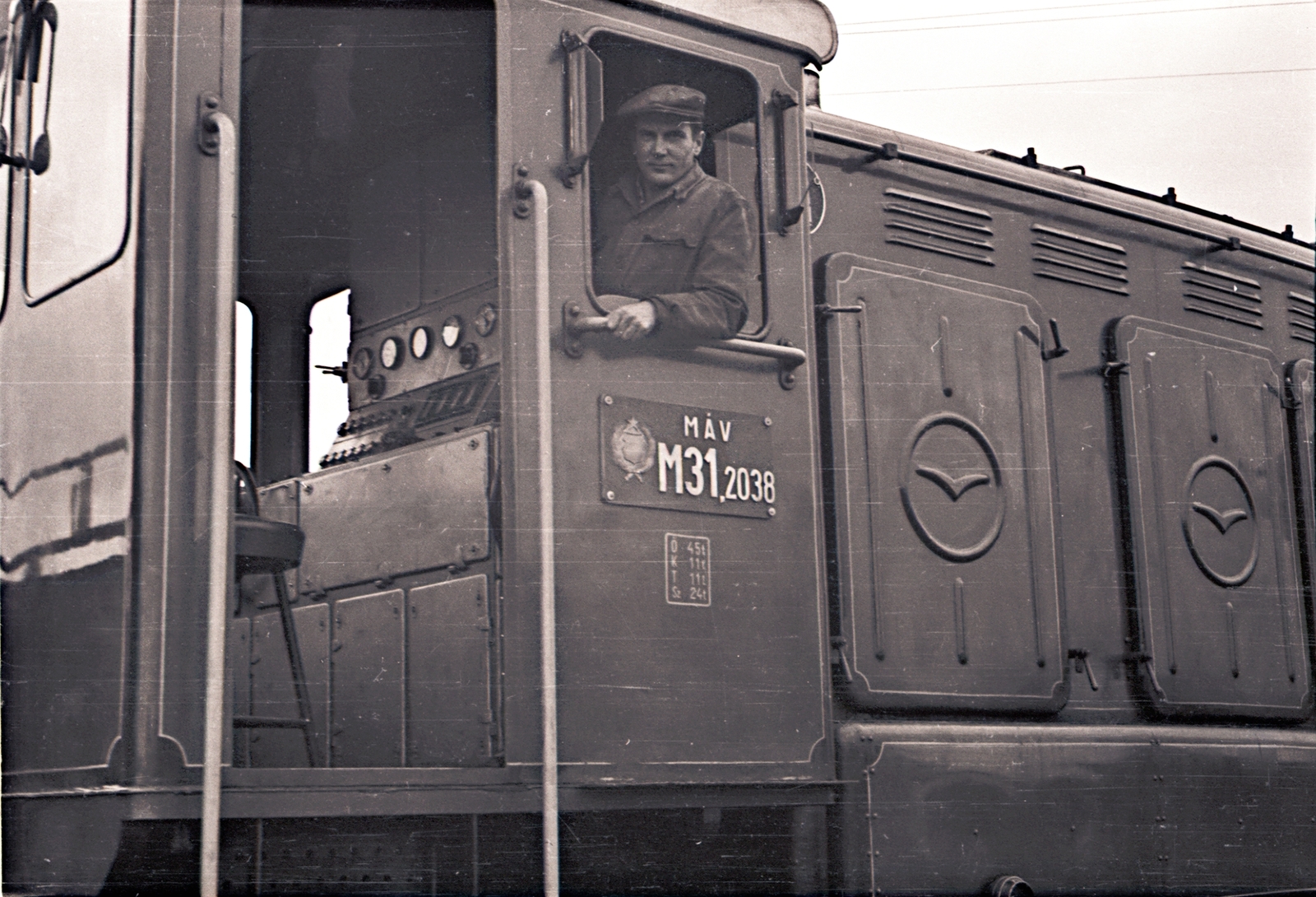 Hungary, 1959, Erky-Nagy Tibor, railway, diesel locomotive, MÁV M31 series, Fortepan #94606