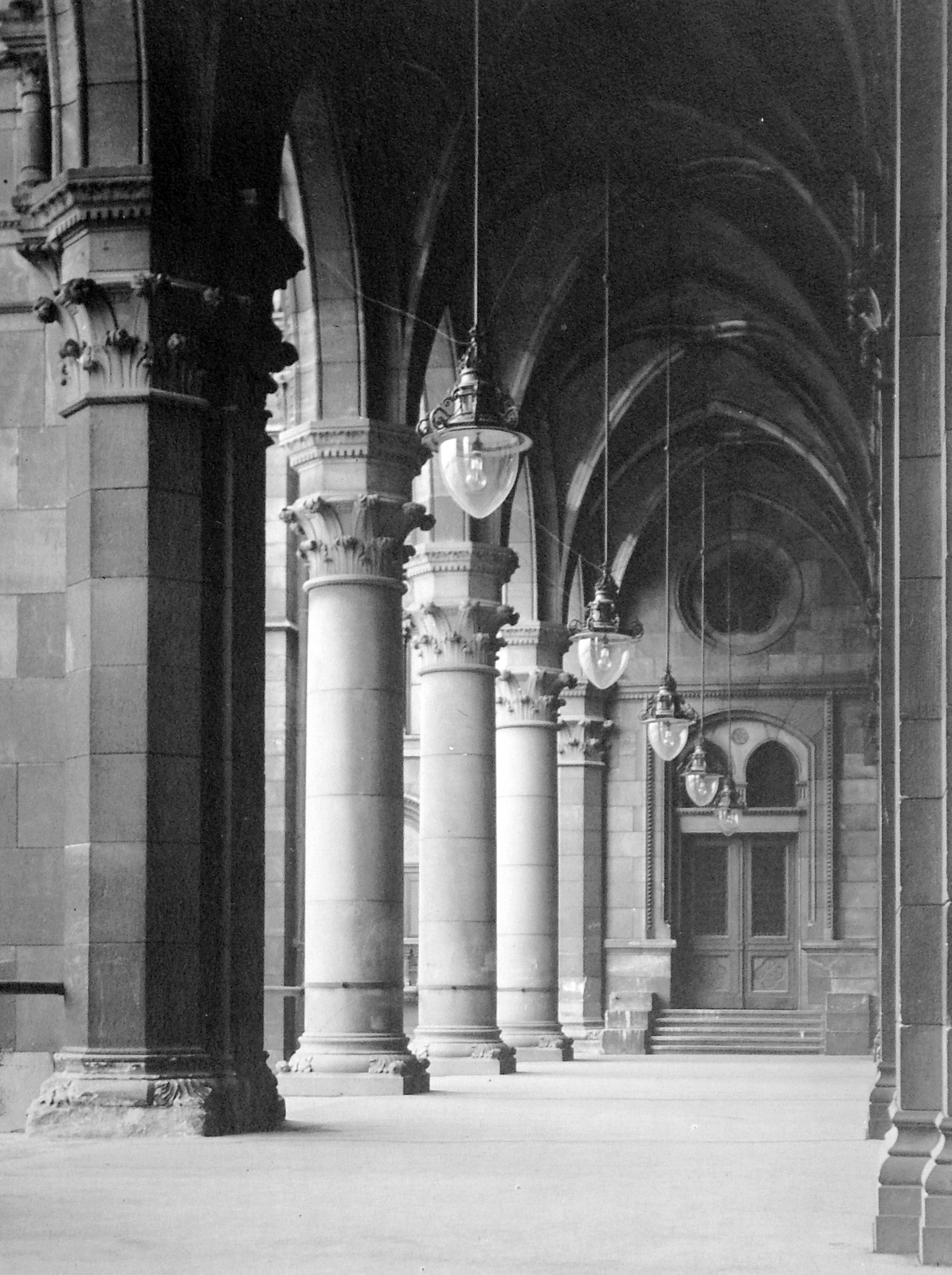 Hungary, Budapest V., a Parlament Duna felőli árkádsora., 1926, Fortepan, architecture, Imre Steindl-design, parliament, Neo-Gothic-style, eclectic architecture, Budapest, Fortepan #9488