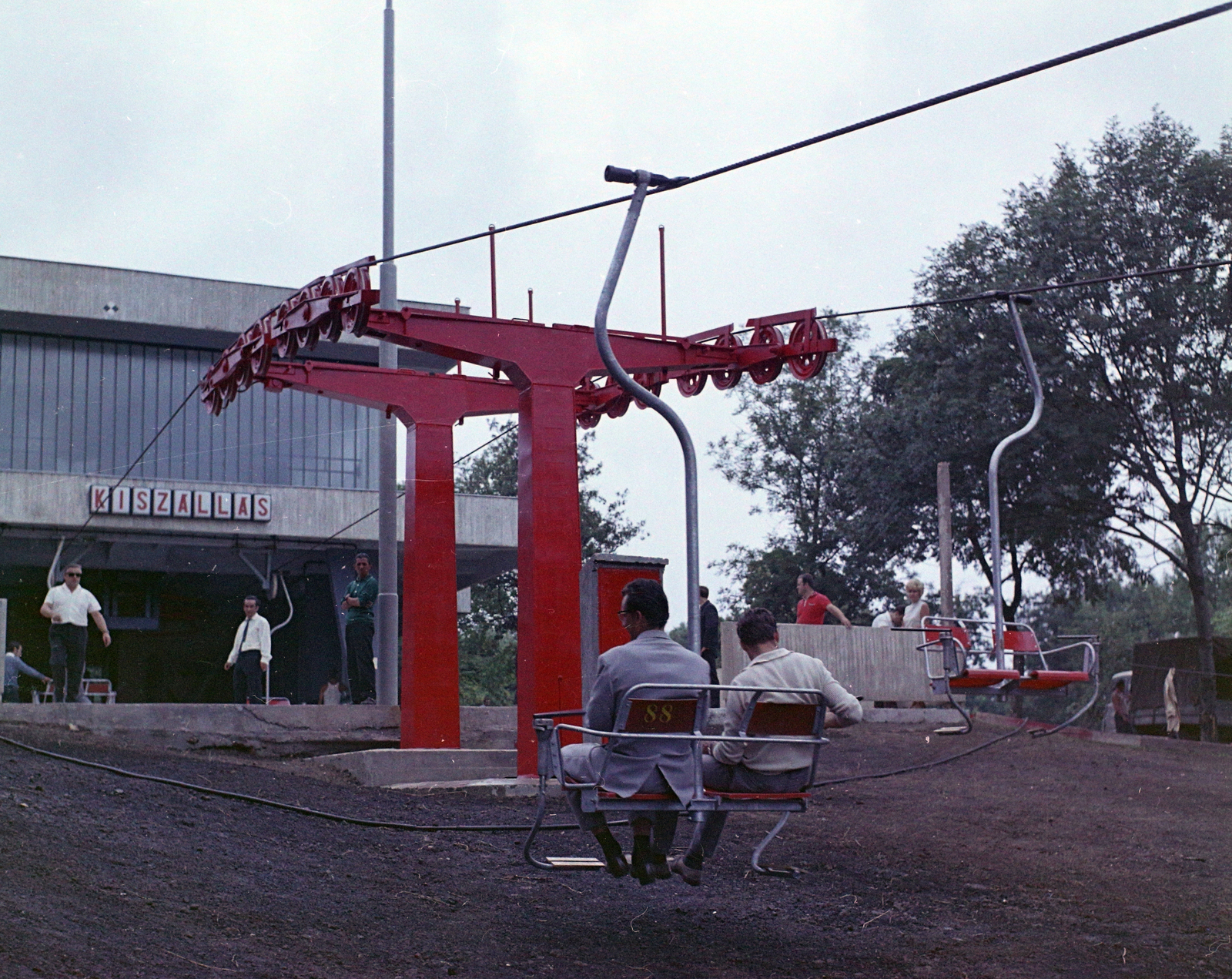 Magyarország, Budapest XII., Jánoshegy, a Libegő végállomása., 1970, UVATERV, színes, Budapest, Fortepan #94898