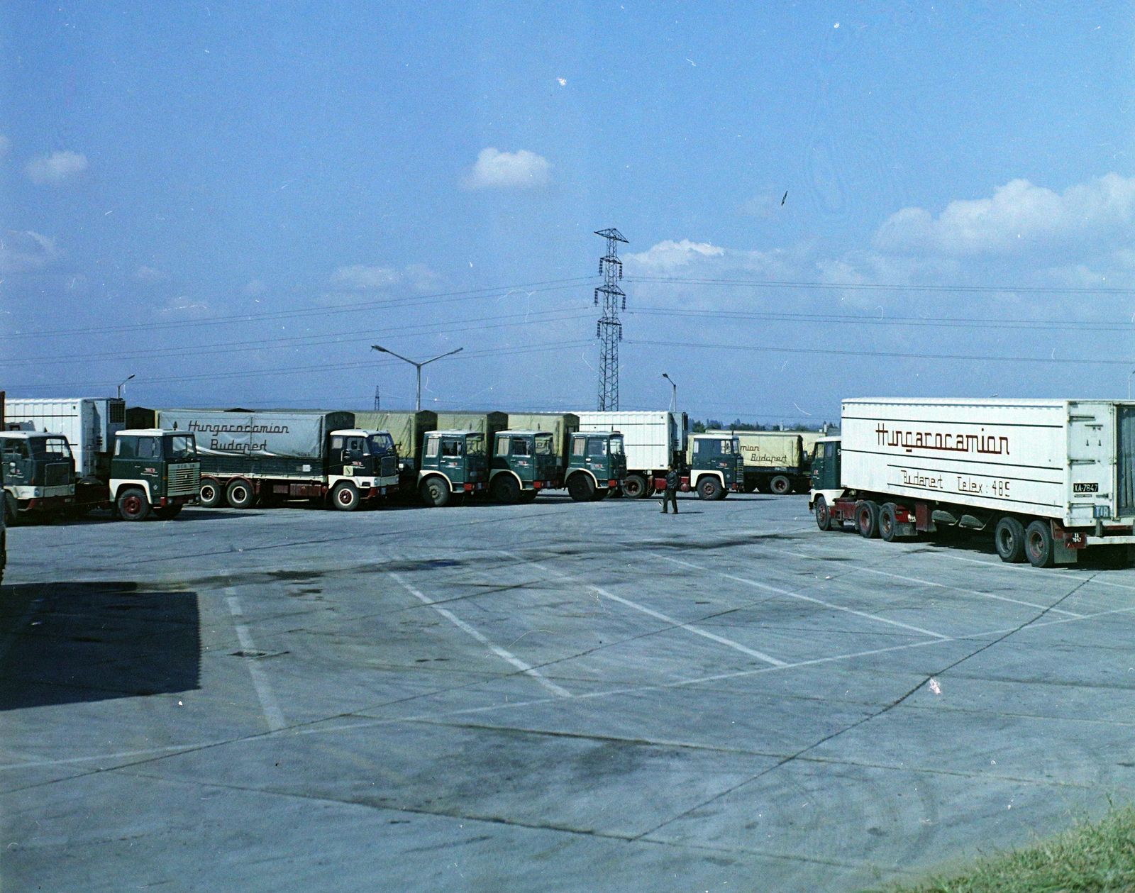 Hungary, Budapest XVII., Cinkotai út 34., a HUNGAROCAMION telephelye., 1971, UVATERV, colorful, power line, Budapest, camion, Hungarocamion-organisation, Fortepan #94924