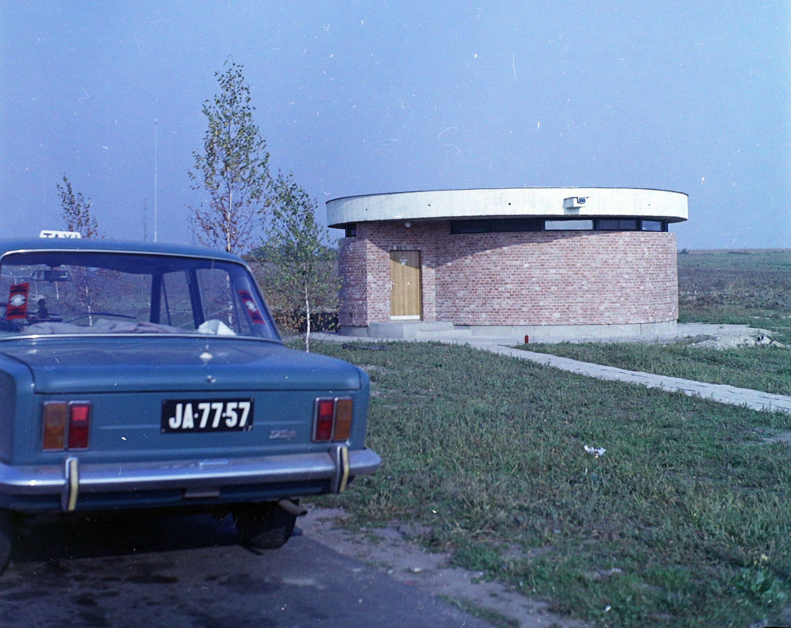 Hungary,Lake Balaton, Siófok, M7-es, pihenőhely a 100-as km-nél., 1971, UVATERV, colorful, taxicab, Polski Fiat-brand, number plate, Fortepan #94951