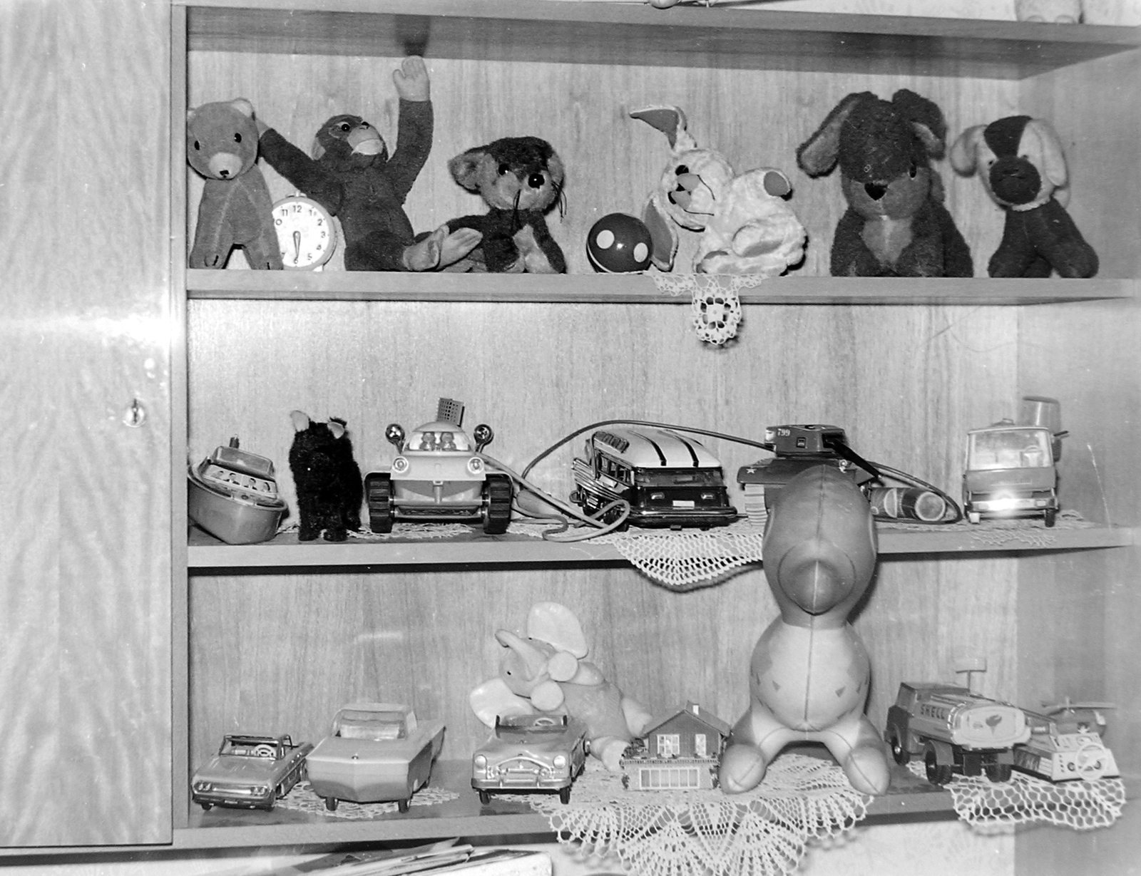 Hungary, 1982, Fortepan, toy, toy animal, model car, still life, Fortepan #950