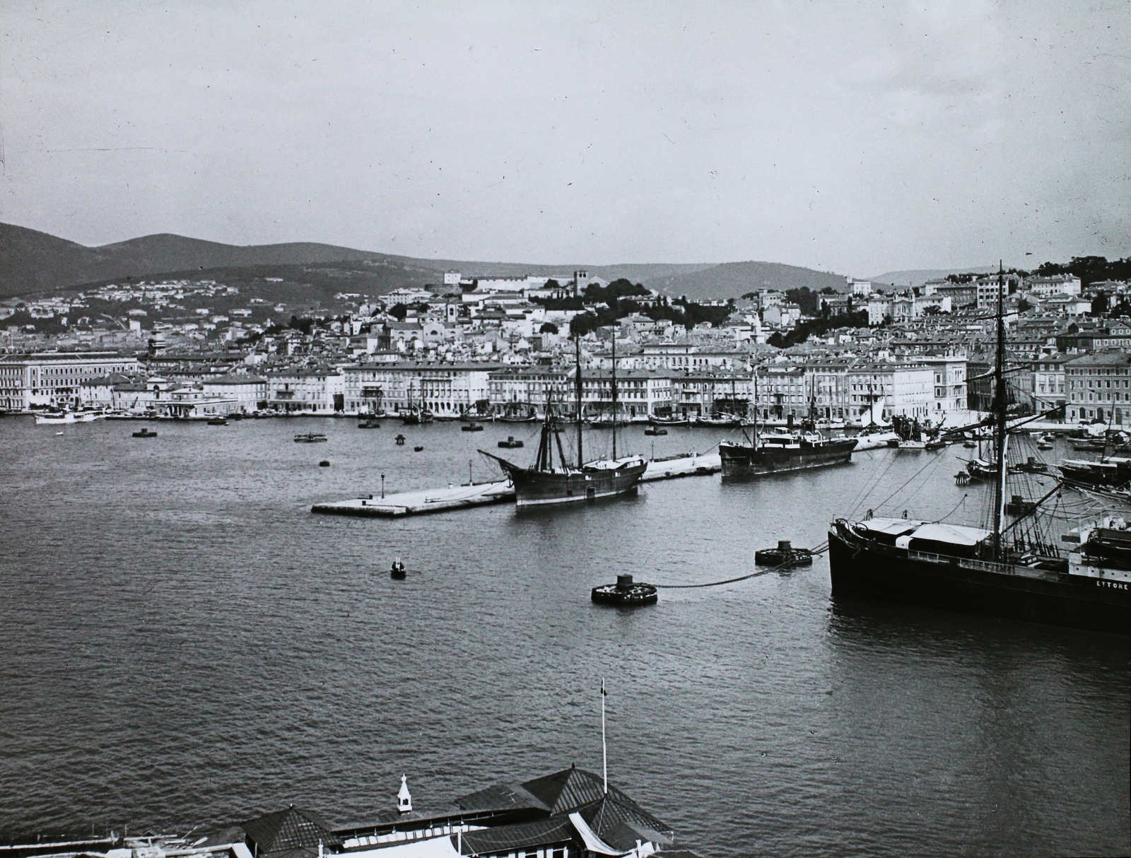 Italy, Trieste, kikötő., 1910, Magyar Földrajzi Múzeum / Diagyűjtemény, ship, sailboat, port, Austro-Hungarian Empire, Fortepan #95041