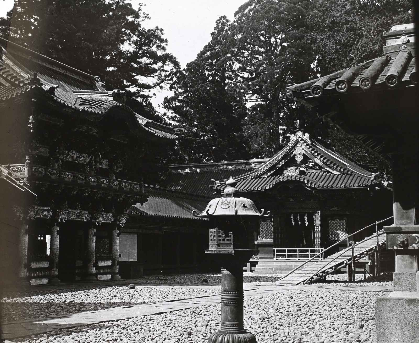 Japan, Nikkō, Tósógú szentély, Yomeimon kapu., 1922, Magyar Földrajzi Múzeum / Diagyűjtemény, gate, World Heritage, Fortepan #95090