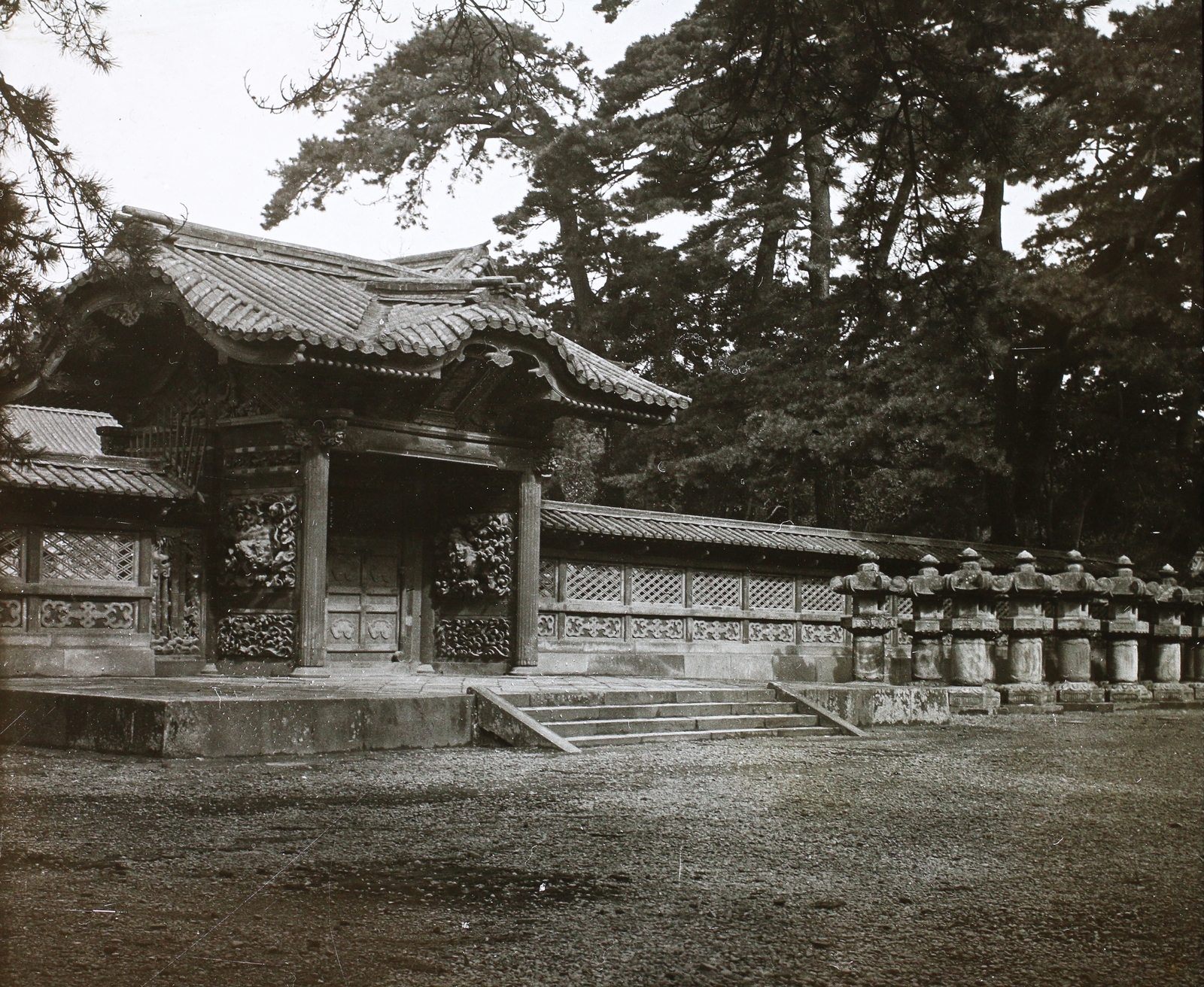 Japan, Tokyo, Shiba Park, Chokugaku-mon (Császári tekercs) kapu., 1922, Magyar Földrajzi Múzeum / Diagyűjtemény, gateway, Fortepan #95092