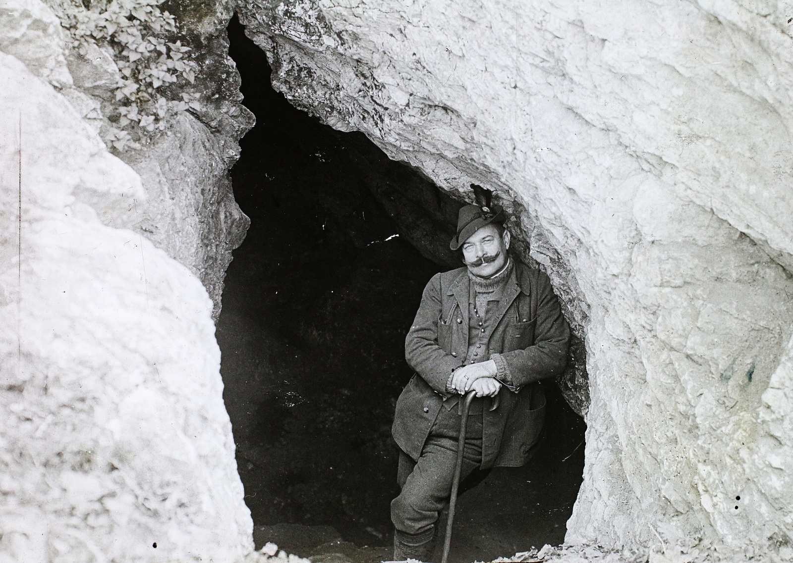 Magyarország, Budapest II., Nagy-Hárs-hegy, a Bátori-barlang bejárata., 1906, Magyar Földrajzi Múzeum / Diagyűjtemény, barlang, Budapest, Fortepan #95114