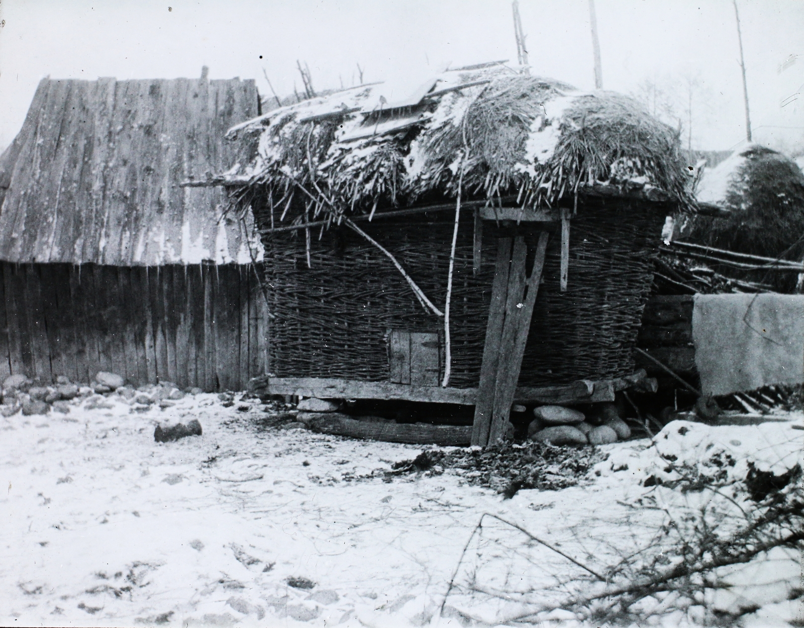 Romania,Transylvania, 1909, Magyar Földrajzi Múzeum / Diagyűjtemény, barn for storing maize, Fortepan #95132