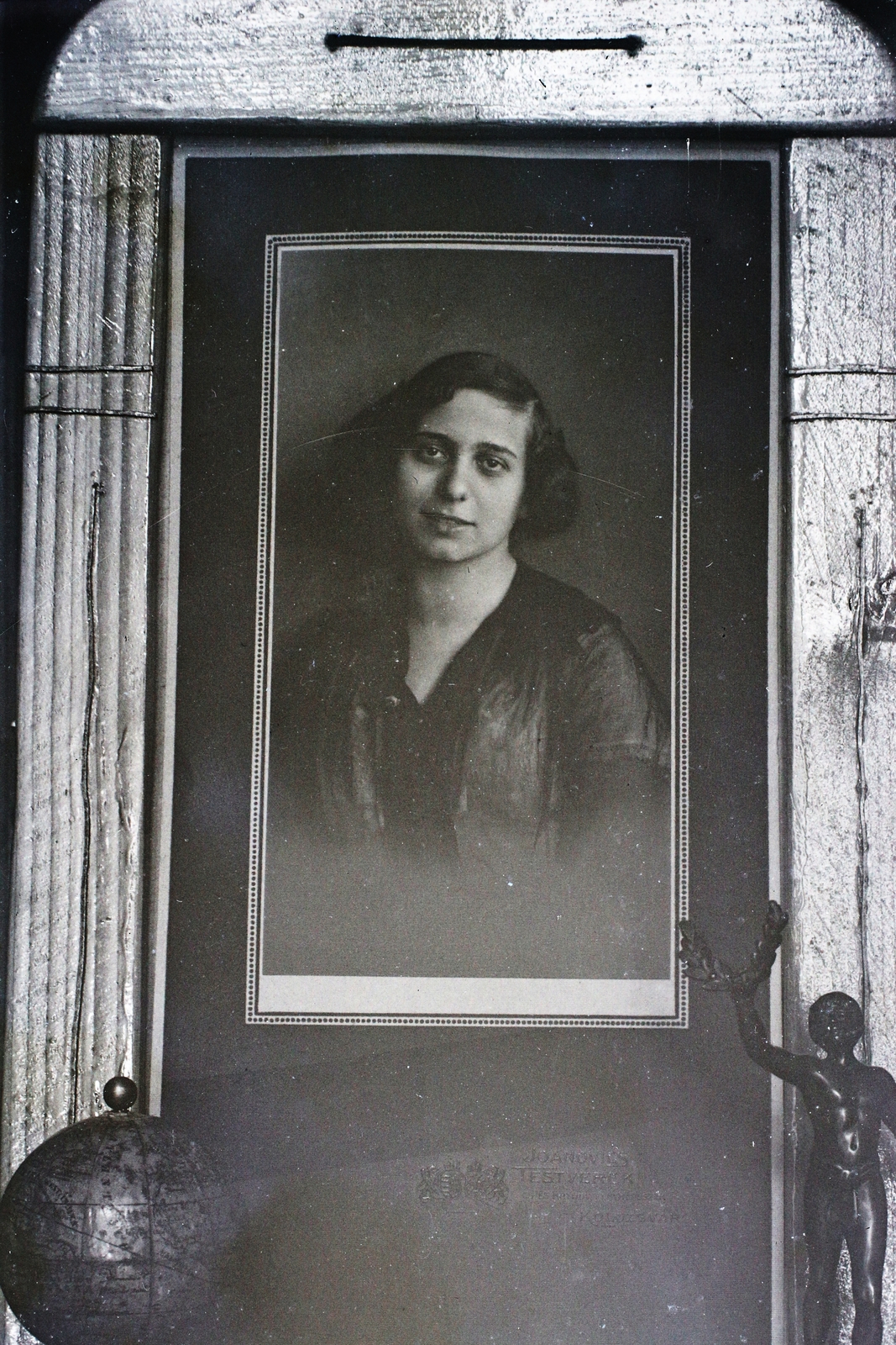 1911, Magyar Földrajzi Múzeum / Kerekes J. Zoltán, globe, picture in picture, portrait, lady, Fortepan #95224