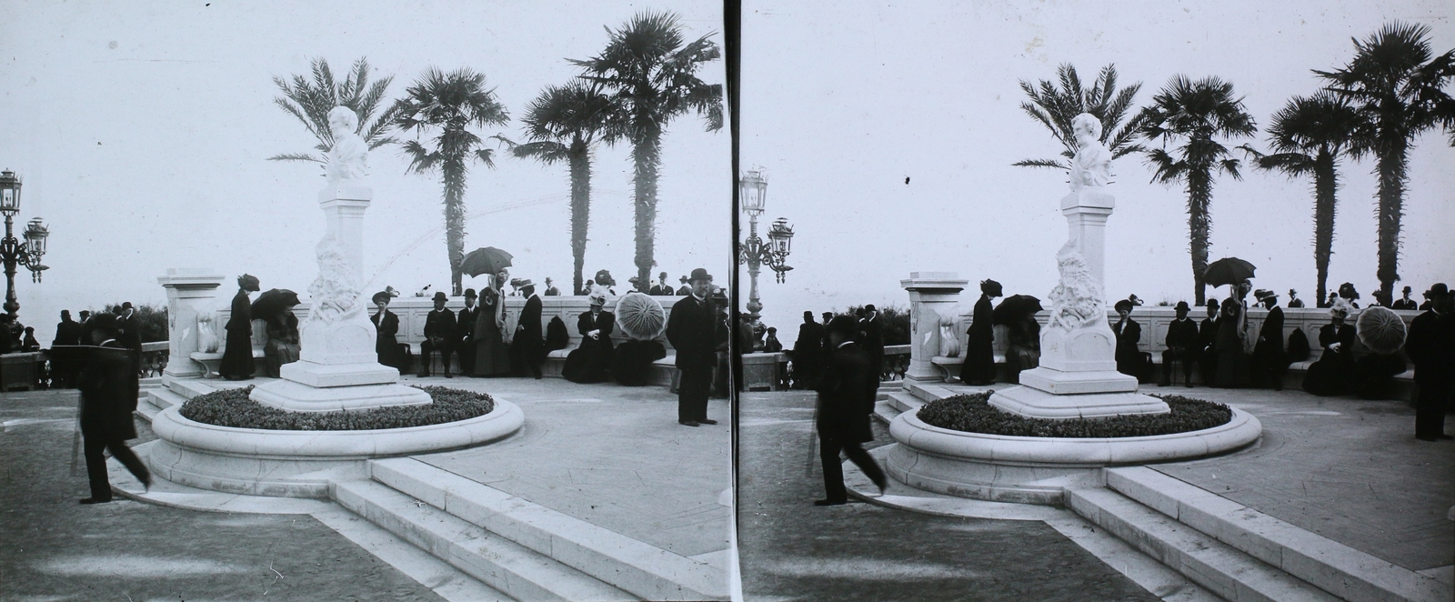 Monaco, Monte-Carlo, Berlioz emlékmű a Casino mellett (Léopold Bernhard Bernstamm, 1903.)., 1903, Magyar Földrajzi Múzeum / Károssy Csaba, emlékmű, pálmafa, sztereófotó, Fortepan #95297