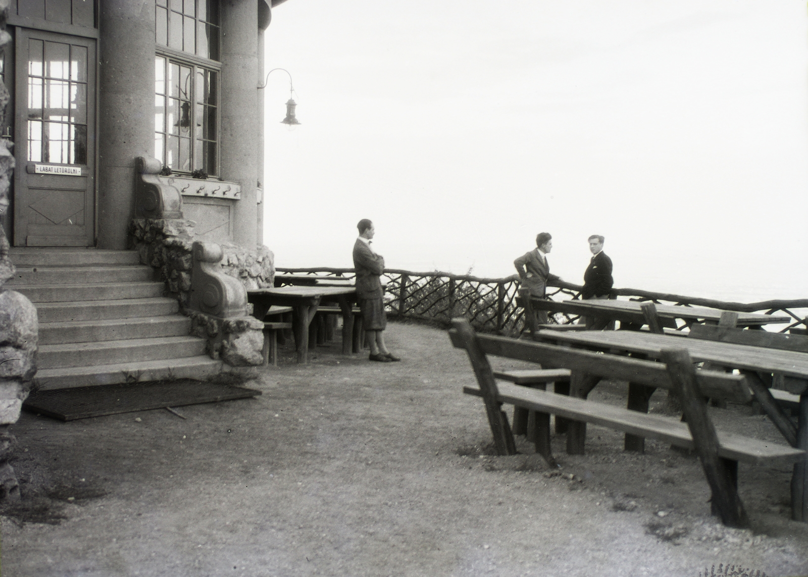 Hungary, Budapest III., a Hármashatárhegyi turistaház terasza., 1929, Schermann Ákos, Schermann Szilárd, Budapest, Fortepan #95346