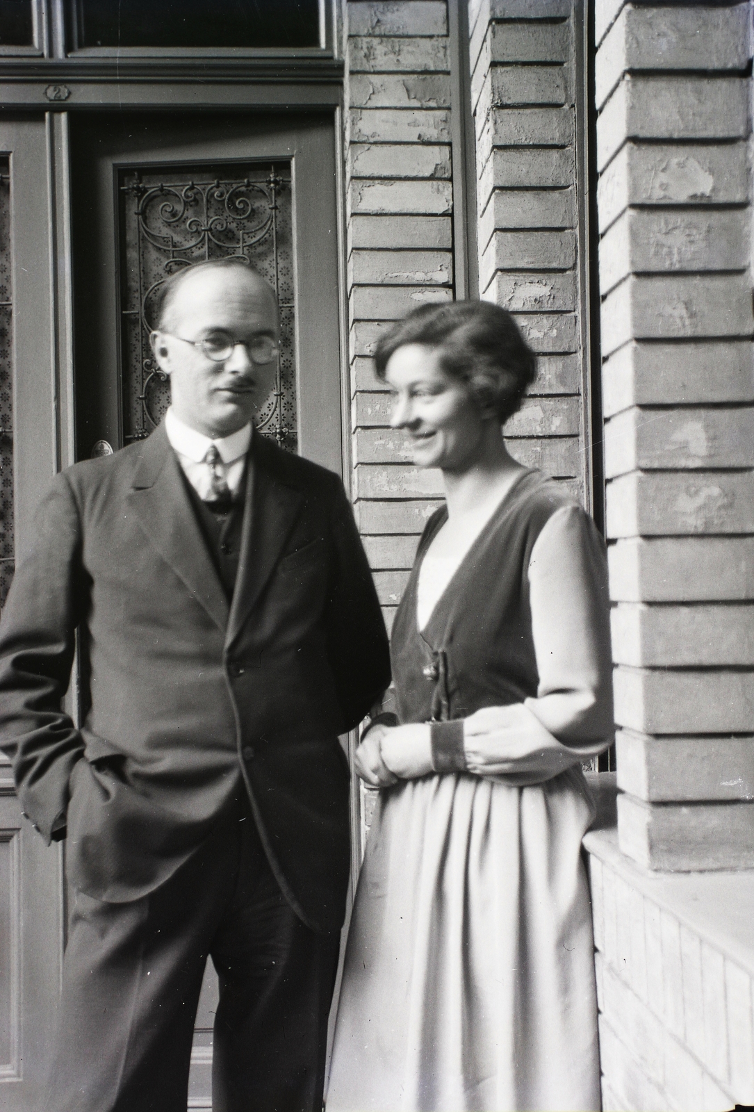 Hungary, balra dr. Schermann Szilárd biológus, botanikus., 1930, Schermann Ákos, Schermann Szilárd, man and woman, Fortepan #95400