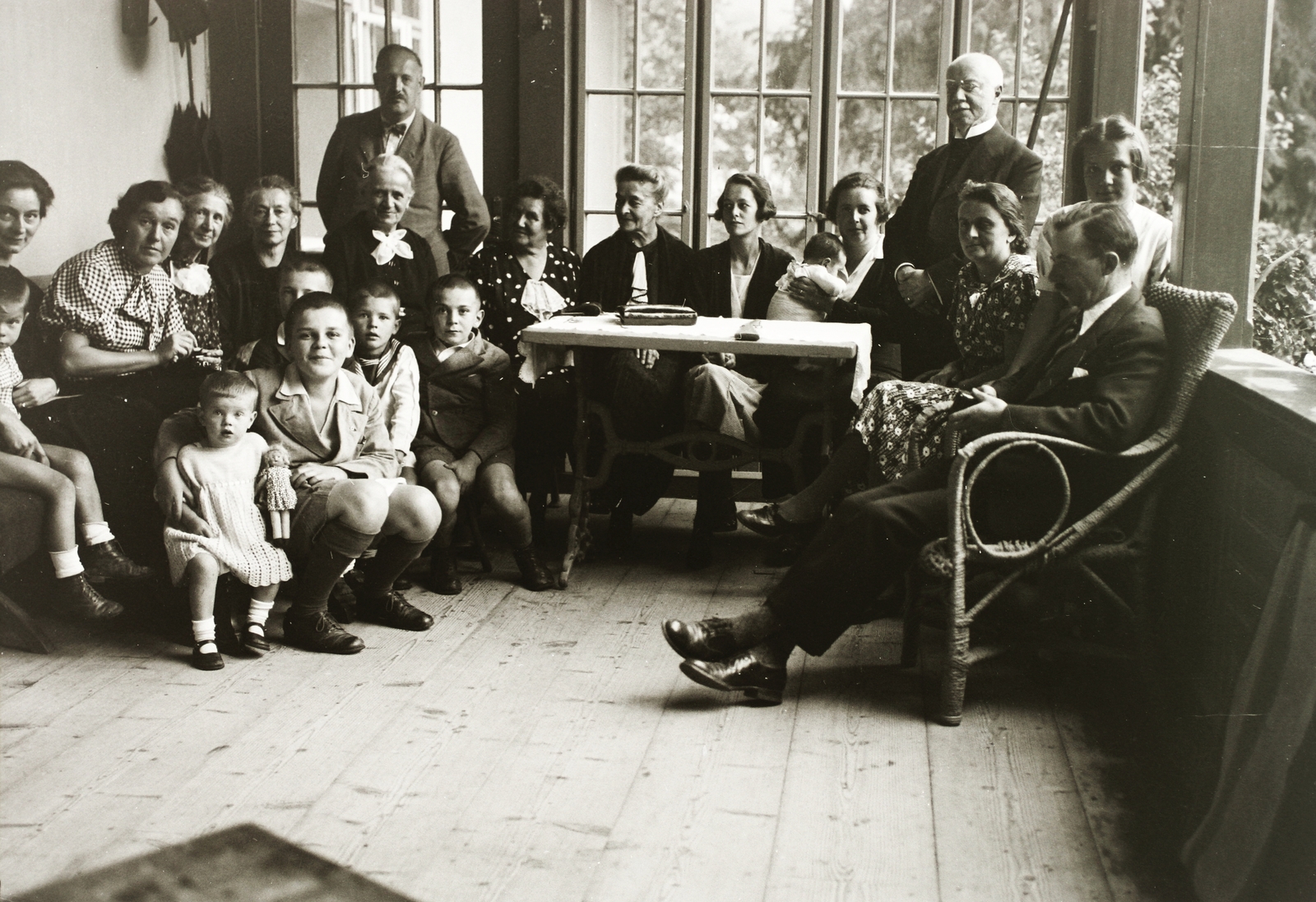 Slovakia, Dobšiná, 1935, Schermann Ákos, Schermann Szilárd, Czechoslovakia, family, tableau, companionship, Fortepan #95564
