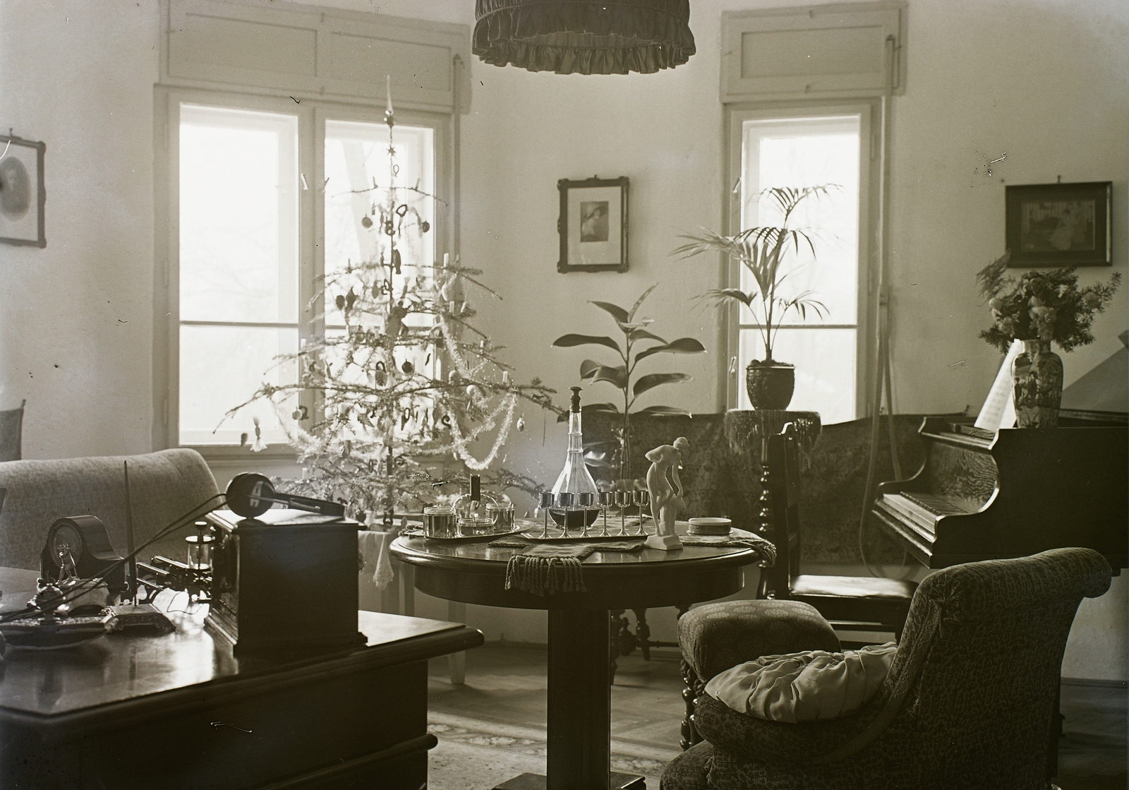 1929, Schermann Ákos, Schermann Szilárd, Christmas, christmas tree, piano, ham radio, interior, Fortepan #95697