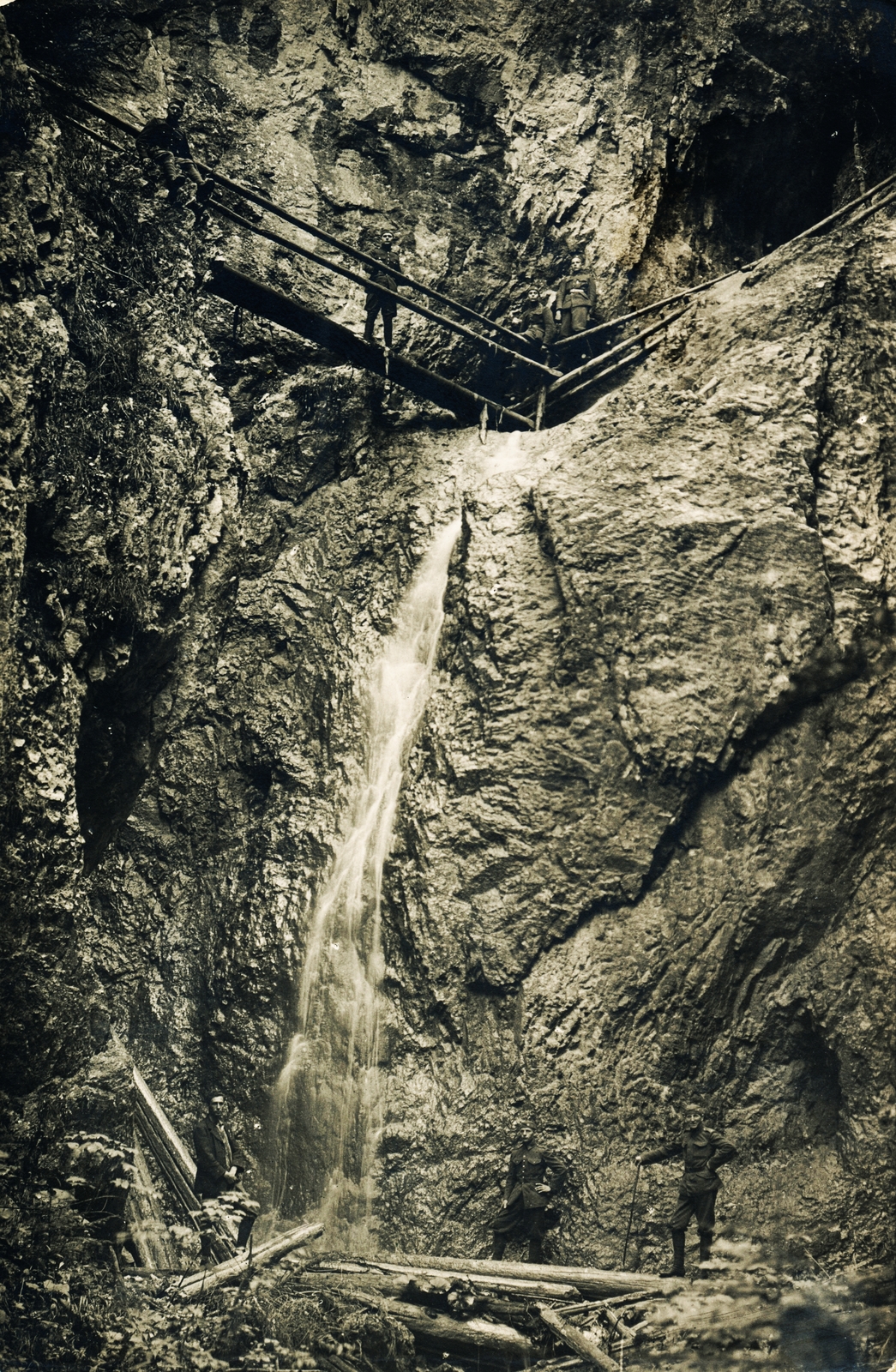 Slovakia, Slovak Paradise National Park, Piecky-szurdok, Nagy-vízesés., 1928, Schermann Ákos, Czechoslovakia, wooden bridge, water fall, Fortepan #95877