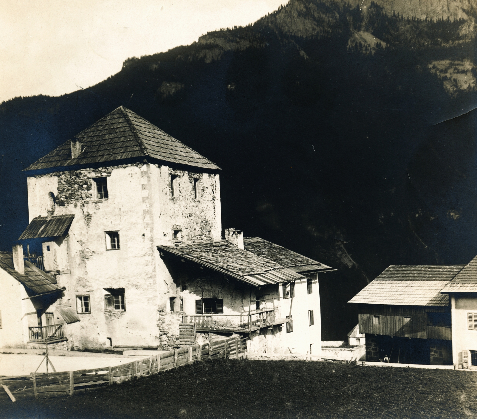 Italy, Vigo di Fassa, Castello della Corte di Fassa., 1929, Schermann Ákos, building, Fortepan #95898